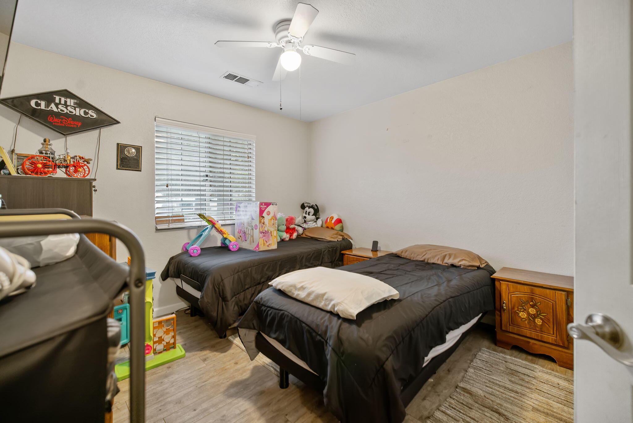 606 N Orange Ave, Exeter, CA 93221