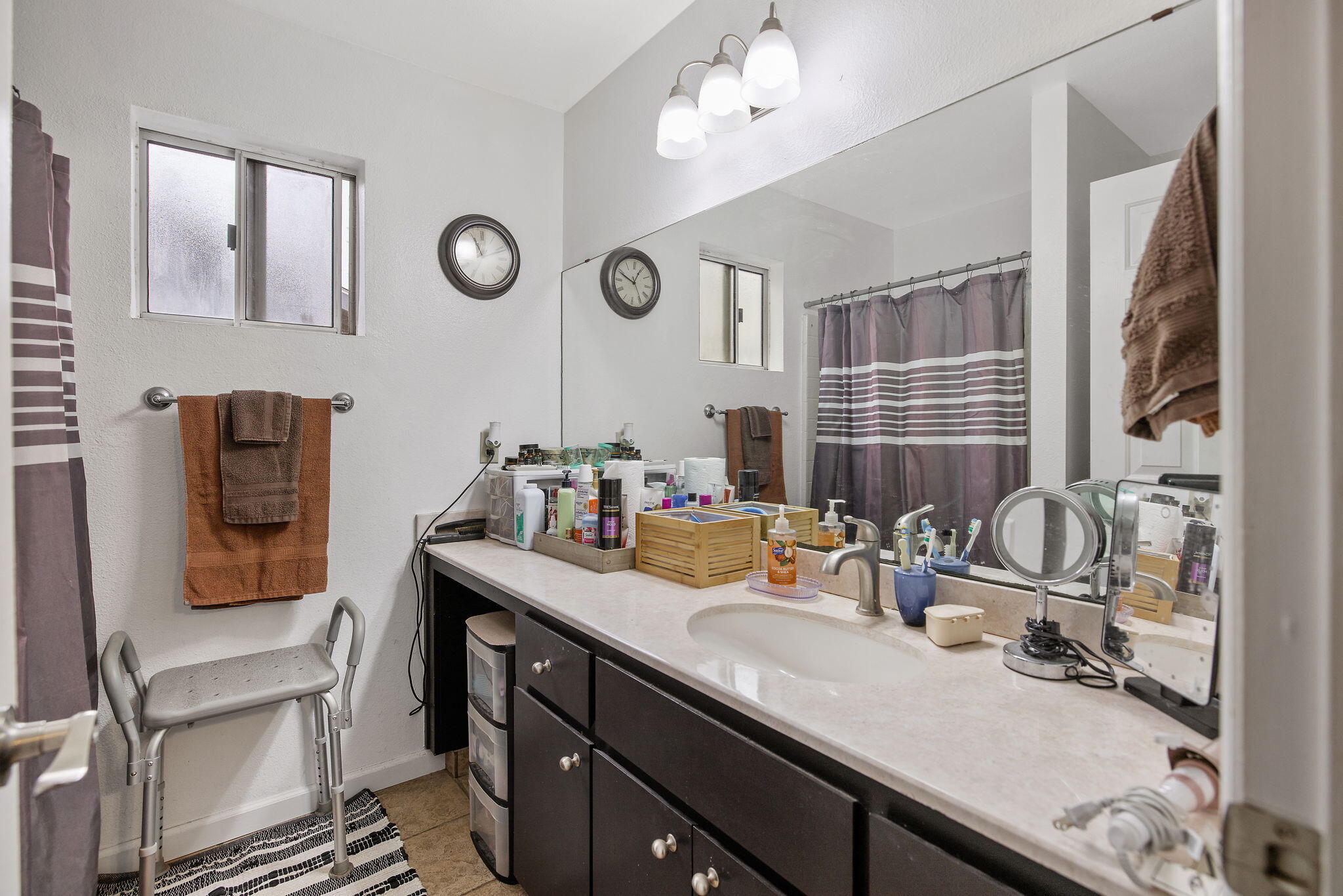 606 N Orange Ave, Exeter, CA 93221