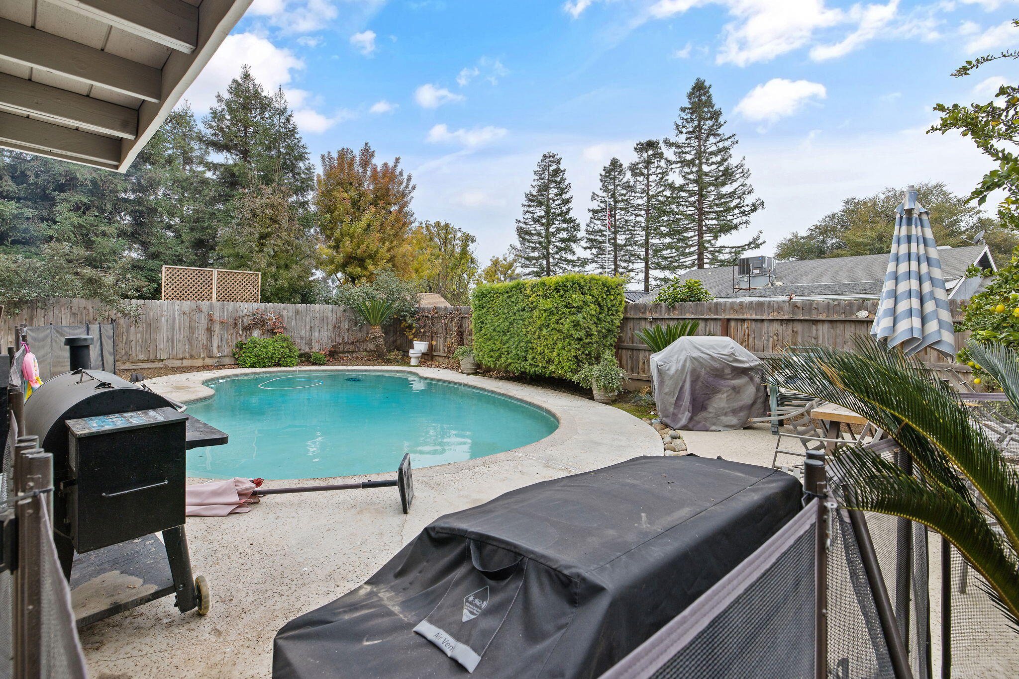 606 N Orange Ave, Exeter, CA 93221