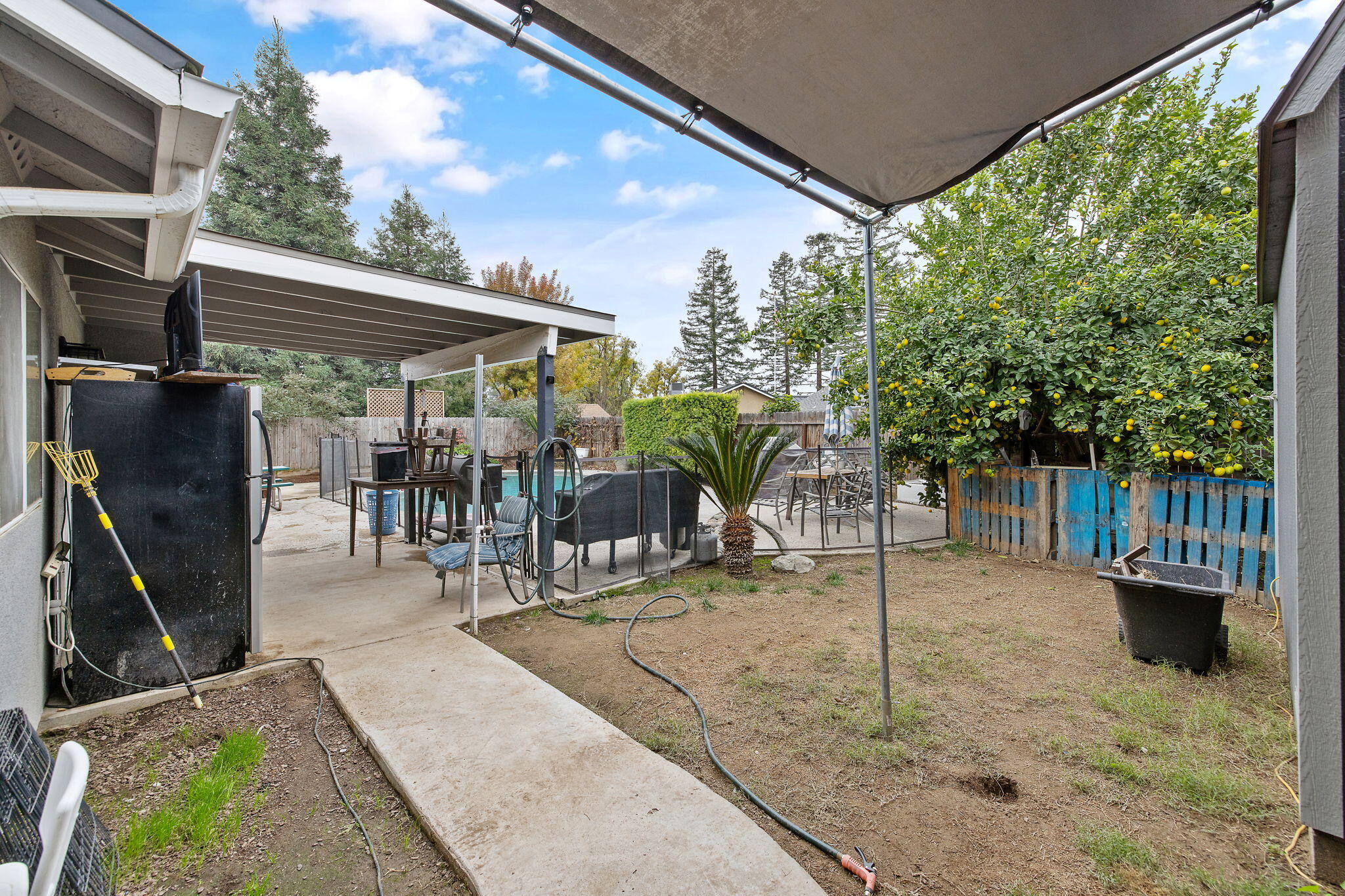 606 N Orange Ave, Exeter, CA 93221