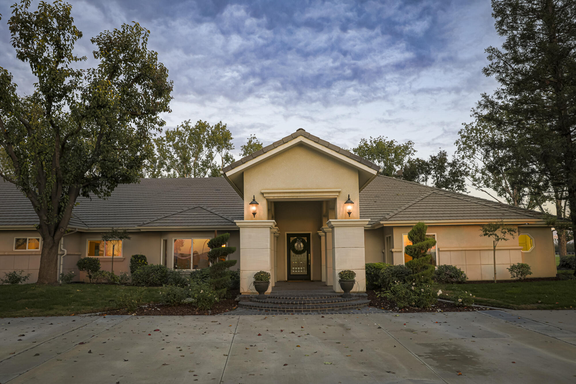 16500 Rd 152, Tulare, CA 93274