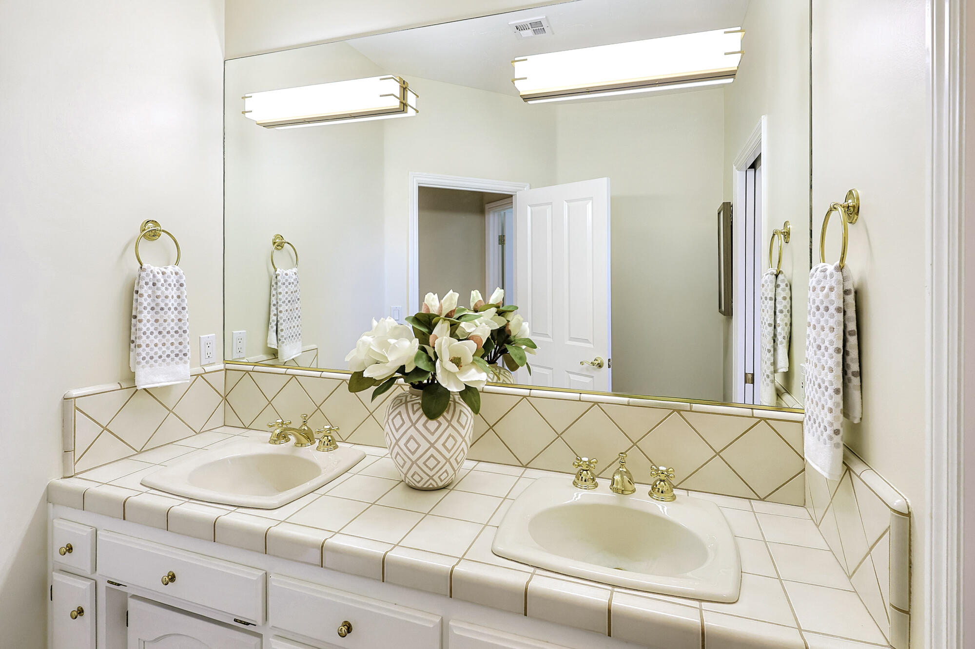 16500 Rd 152, Tulare, CA 93274