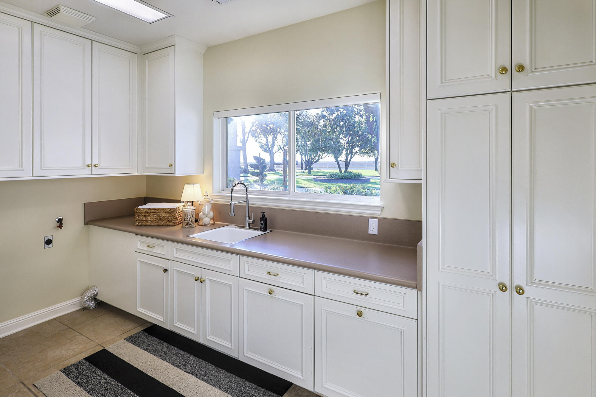 16500 Rd 152, Tulare, CA 93274