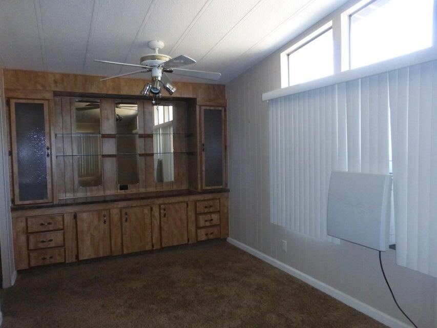 2627 W Midvalley Ave #5, Visalia, CA 93277