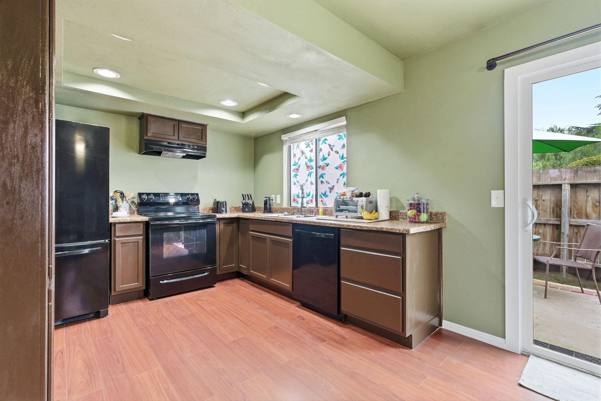 1836 E Vassar Dr, Visalia, CA 93292