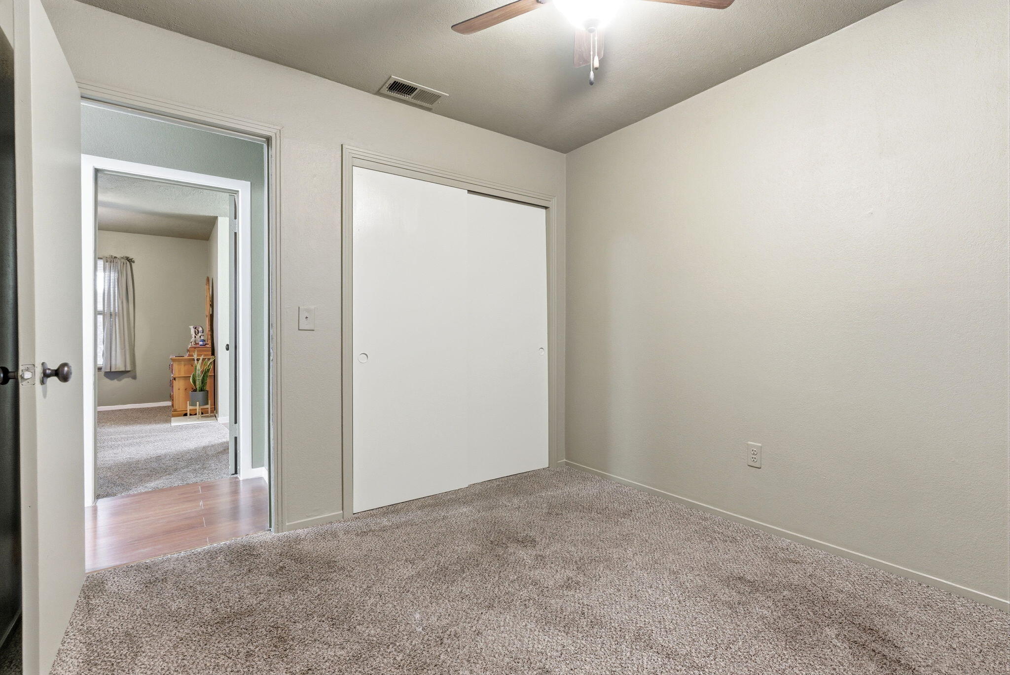 1836 E Vassar Dr, Visalia, CA 93292