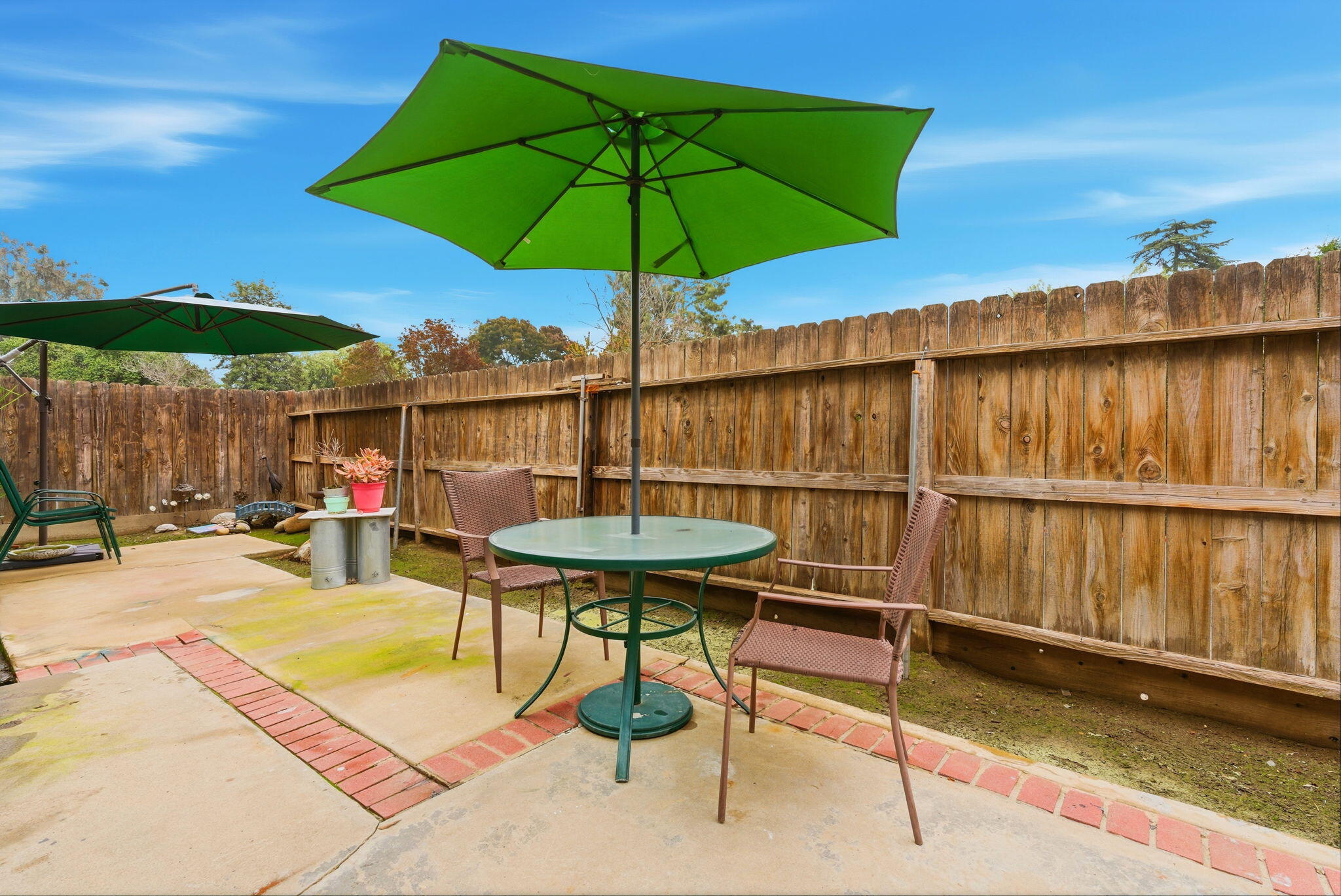 1836 E Vassar Dr, Visalia, CA 93292