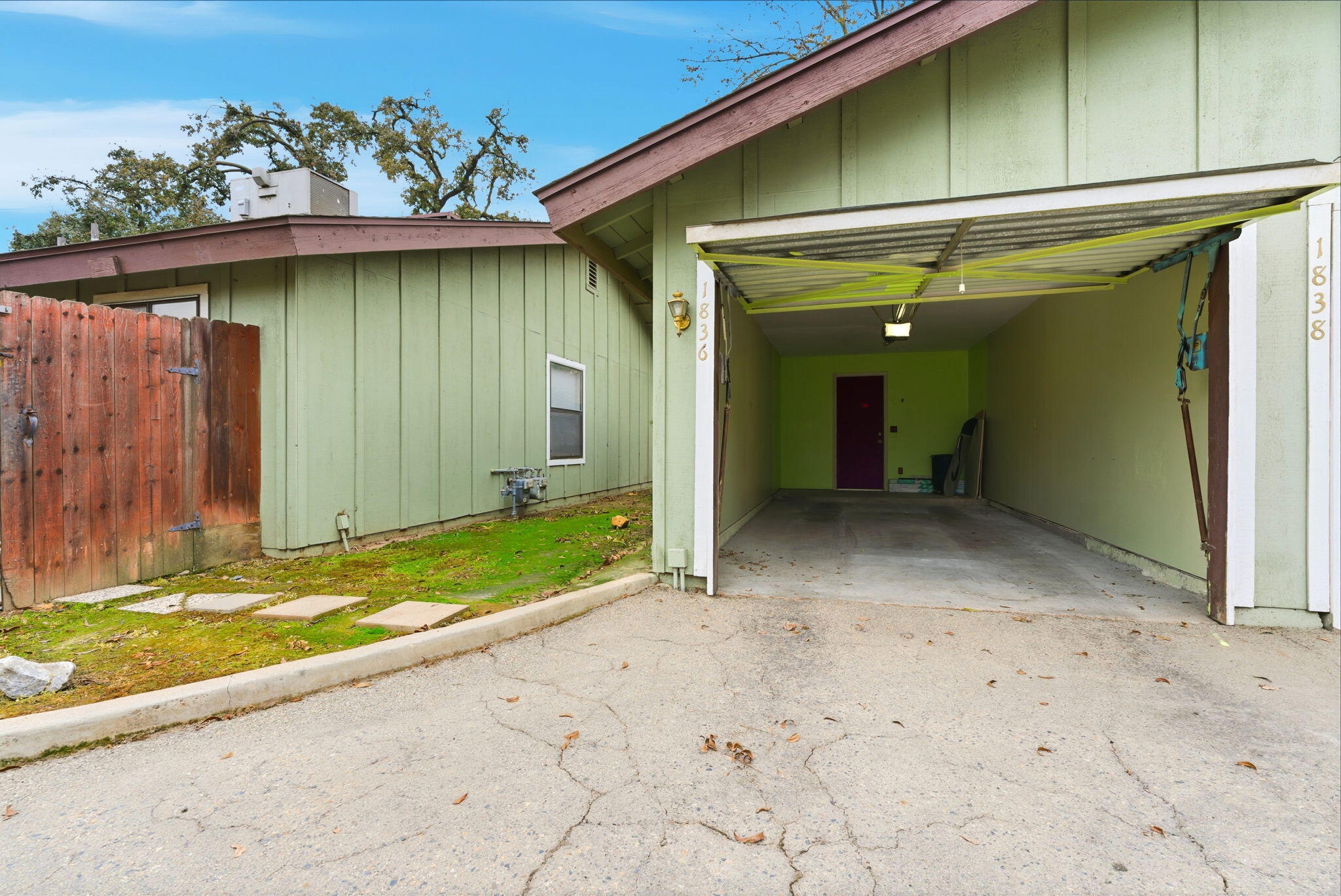 1836 E Vassar Dr, Visalia, CA 93292