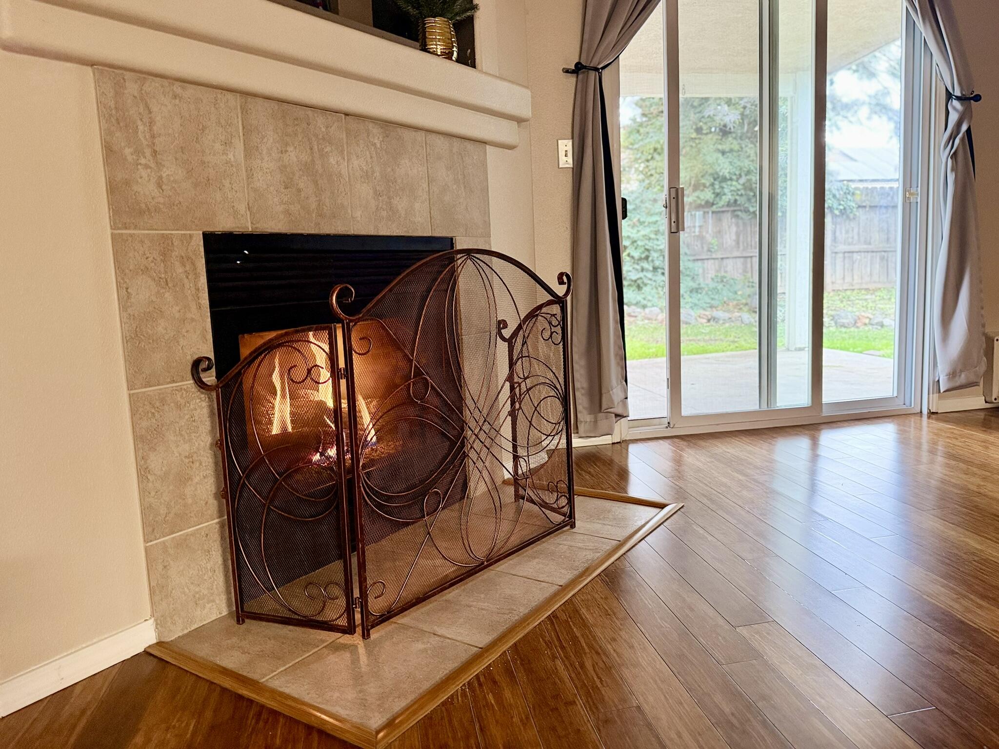 1865 La Vida Ave, Porterville, CA 93257