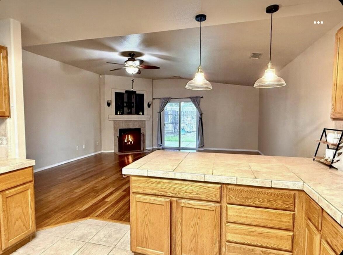 1865 La Vida Ave, Porterville, CA 93257