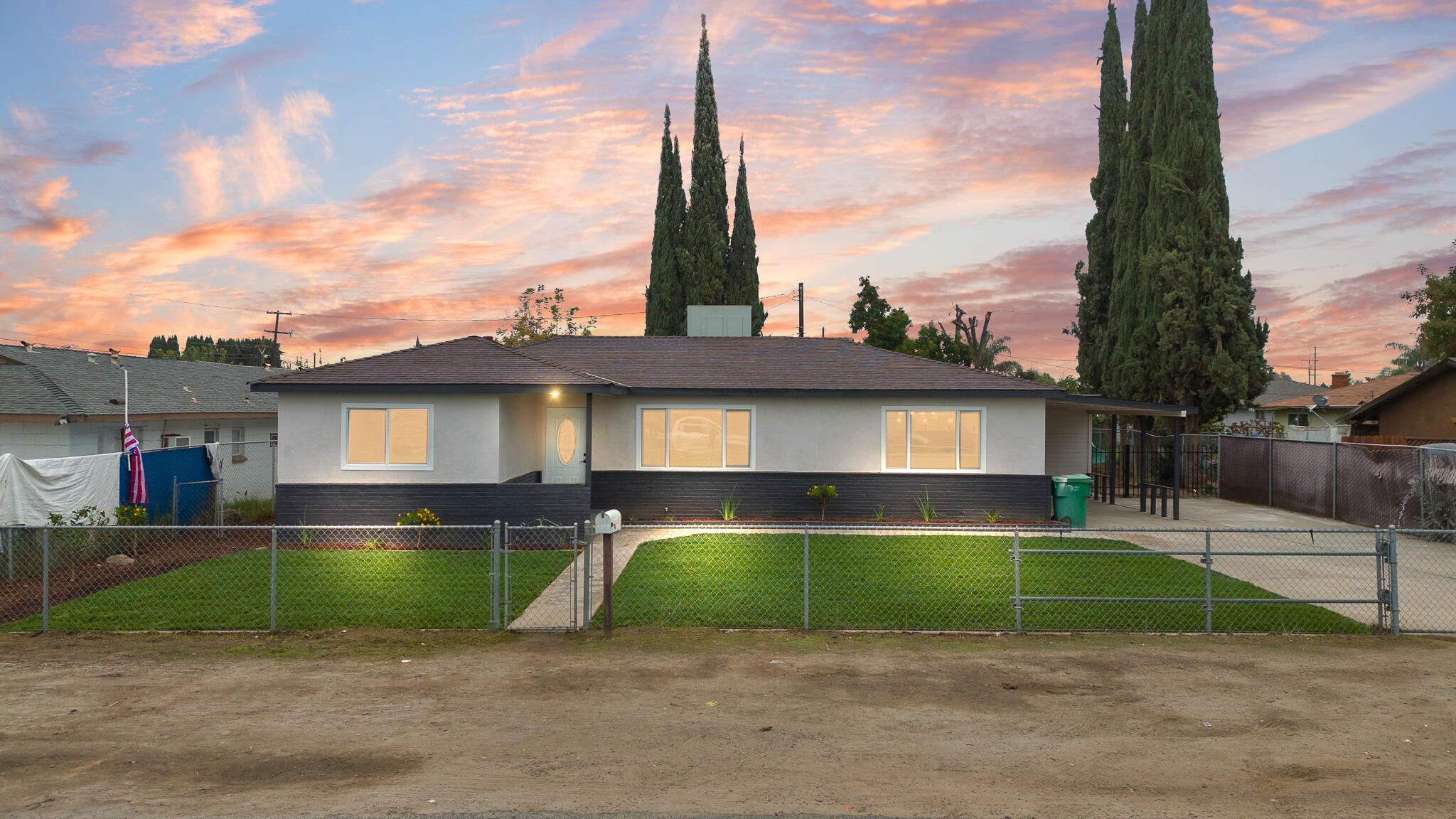 1676 W Putnam Ave, Porterville, CA 93257