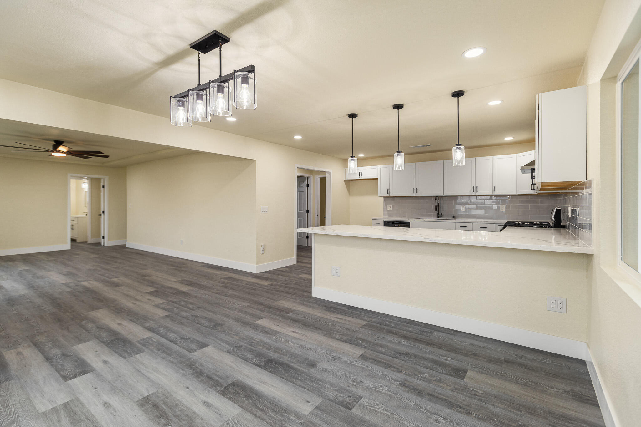 1676 W Putnam Ave, Porterville, CA 93257