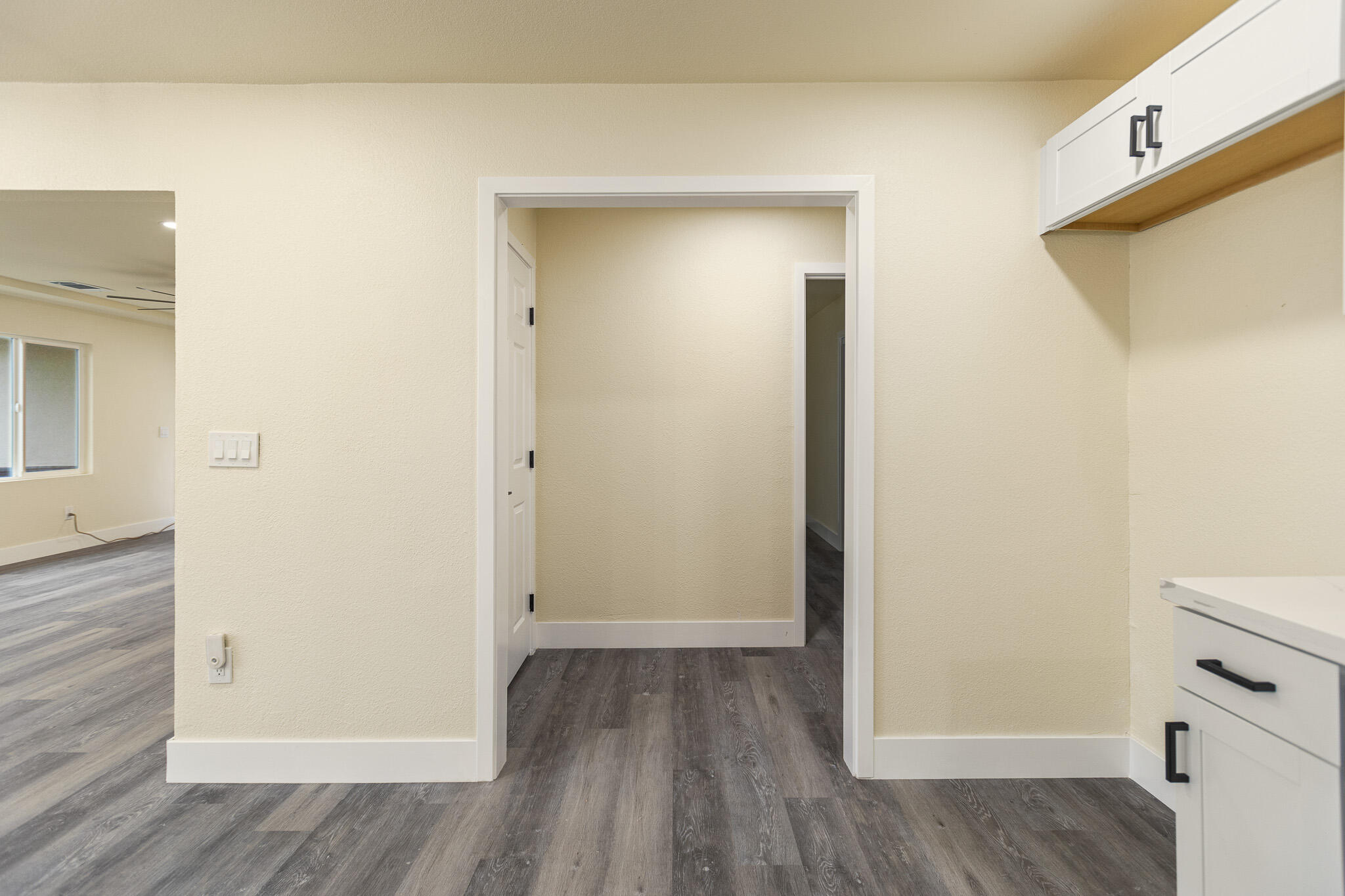 1676 W Putnam Ave, Porterville, CA 93257