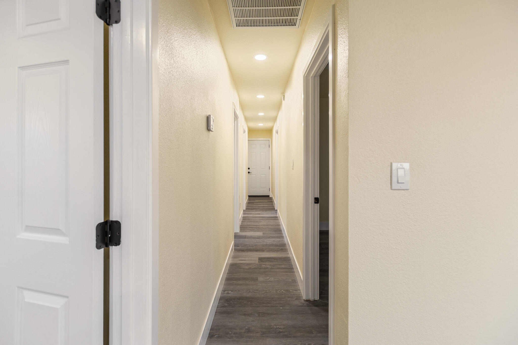 1676 W Putnam Ave, Porterville, CA 93257