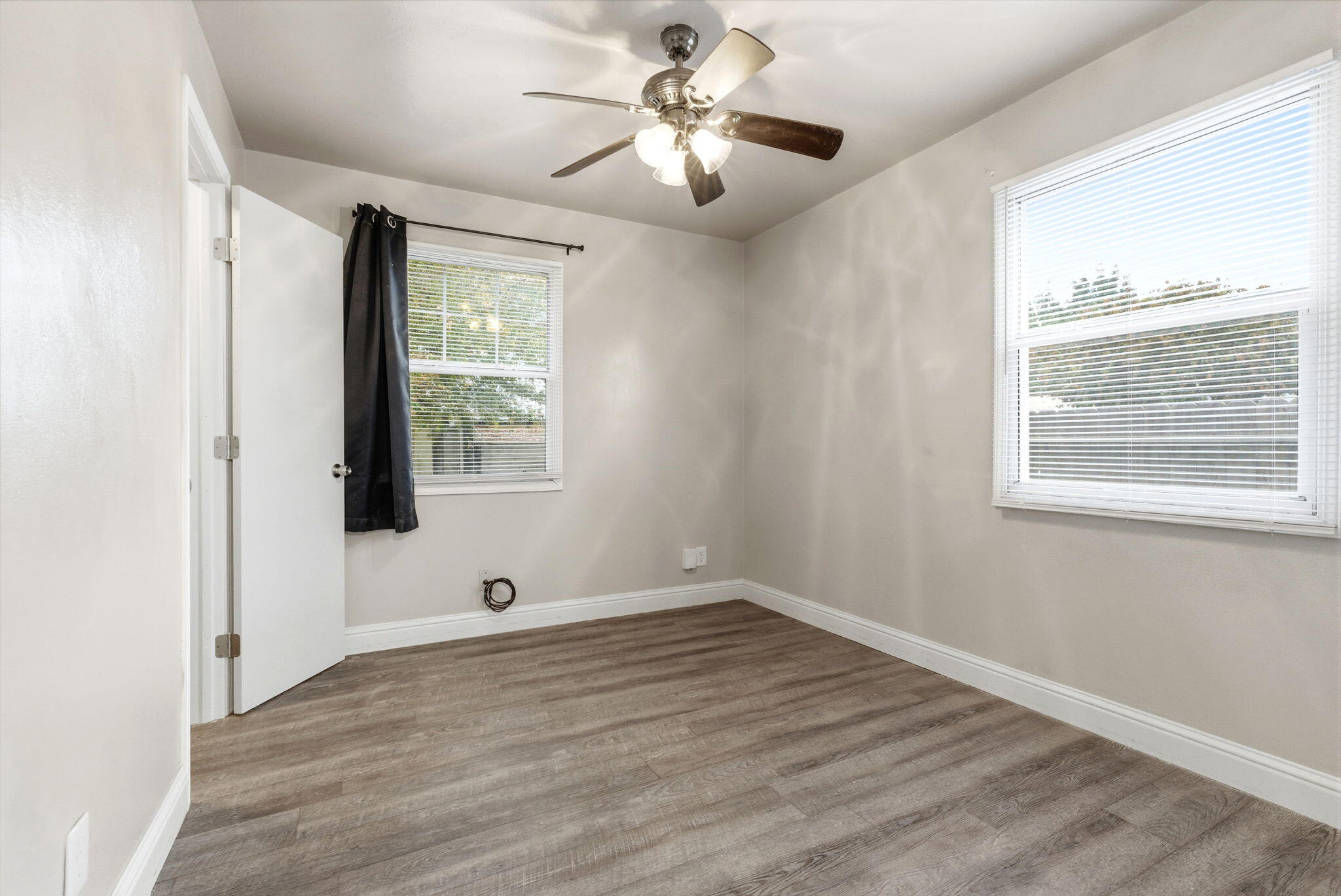 1217 N Stevenson St, Visalia, CA 93291