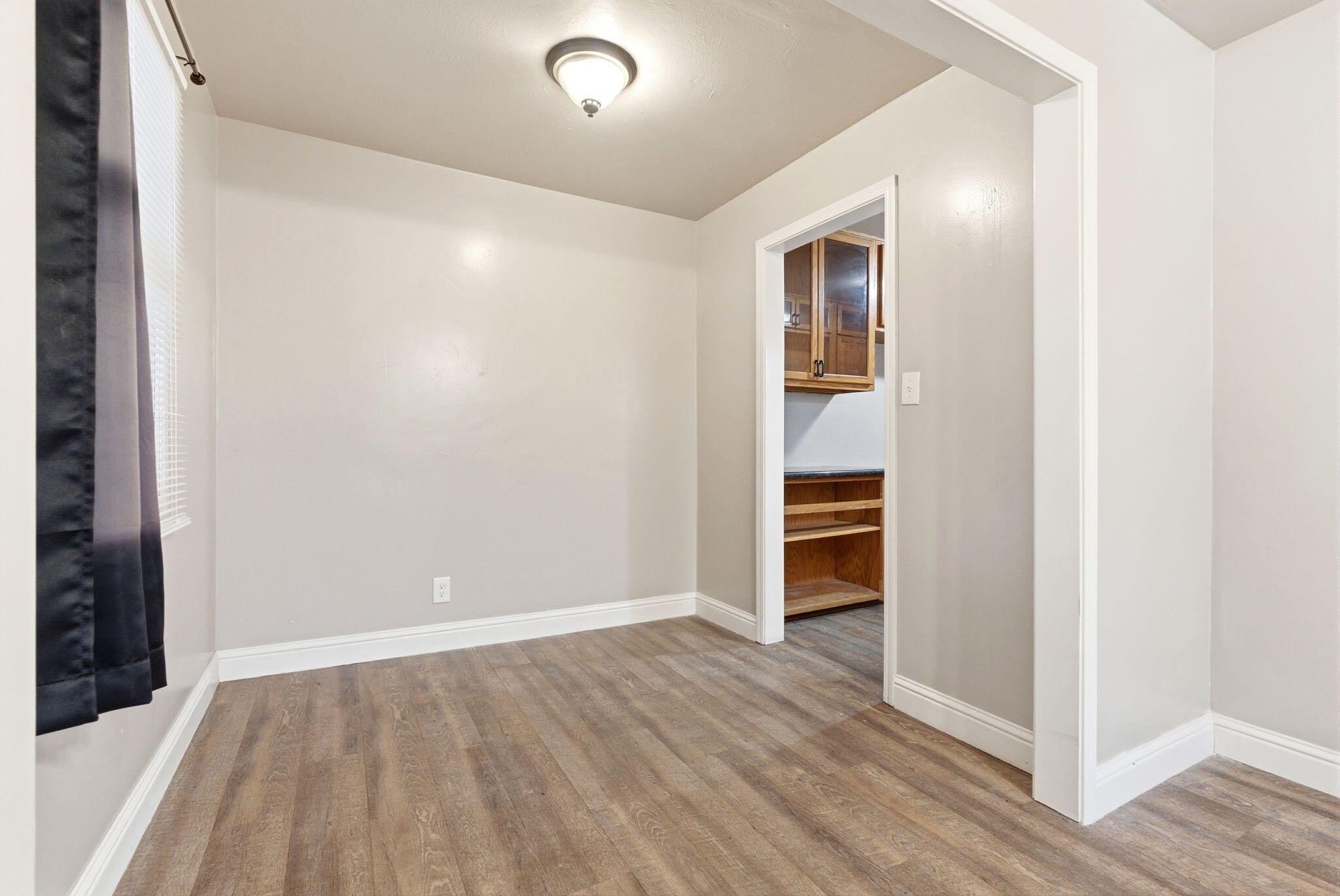 1217 N Stevenson St, Visalia, CA 93291