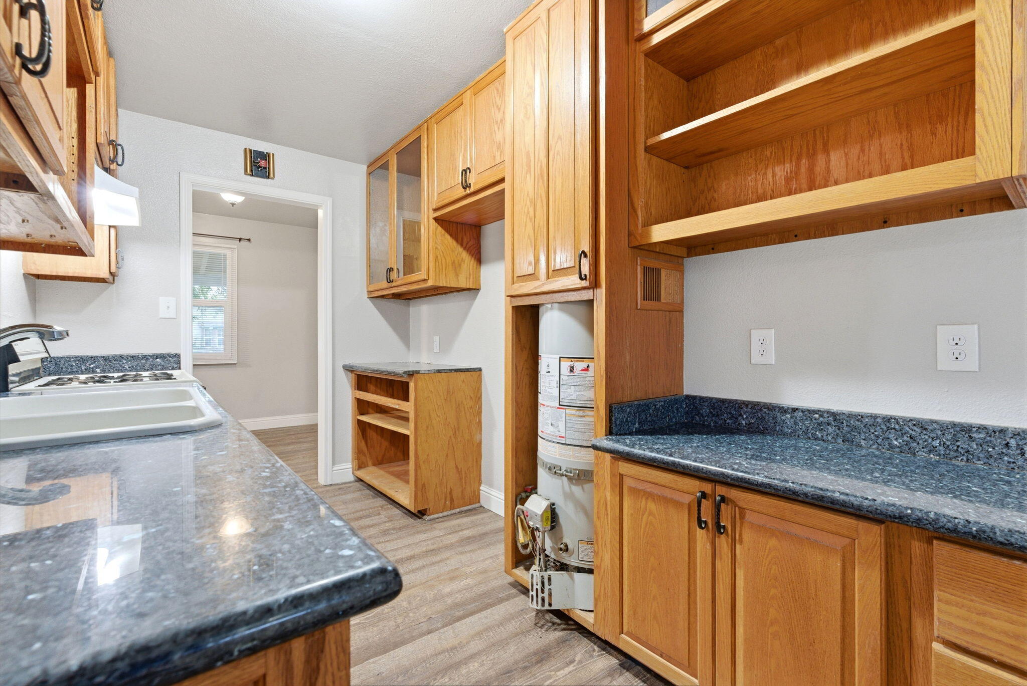 1217 N Stevenson St, Visalia, CA 93291