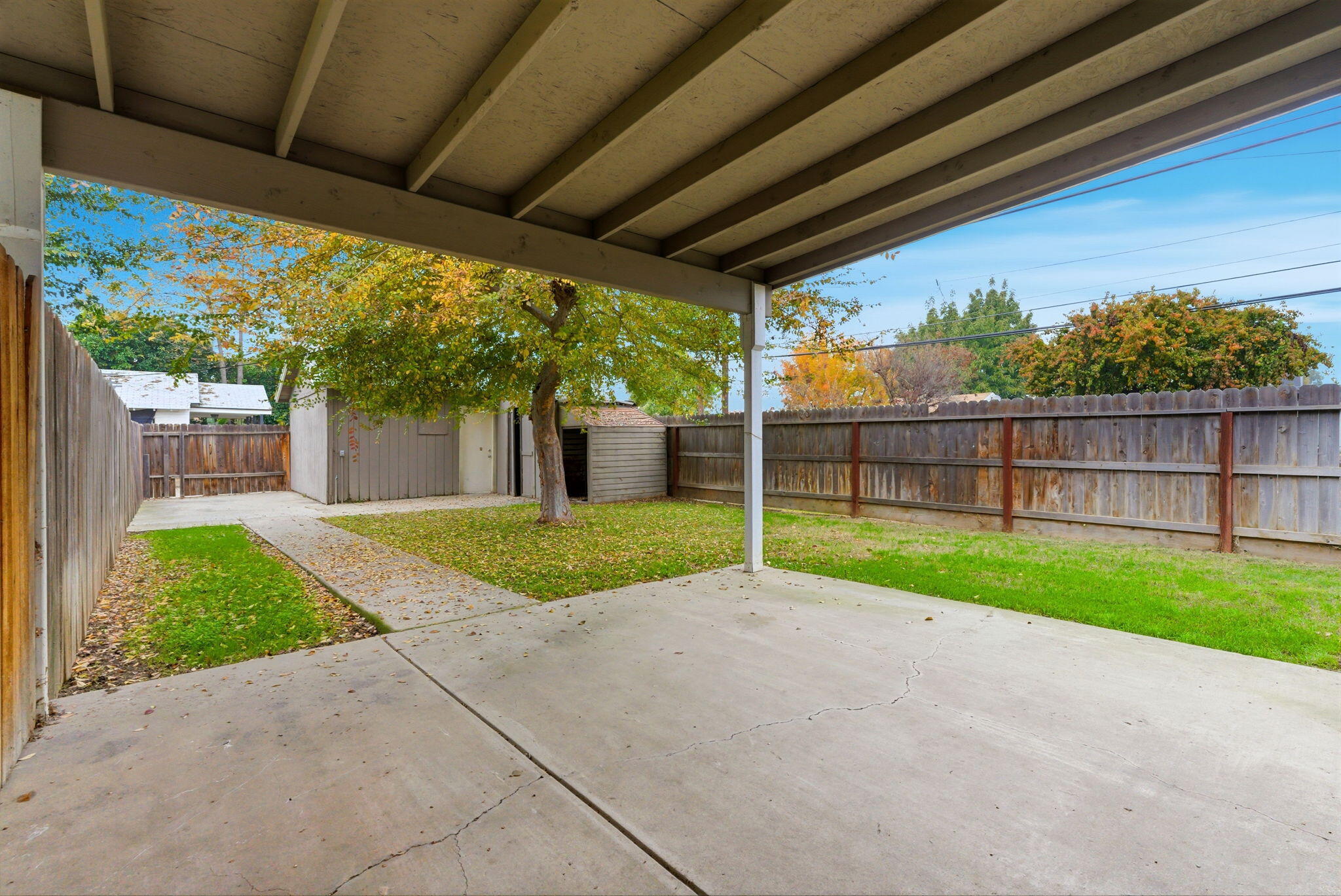 1217 N Stevenson St, Visalia, CA 93291