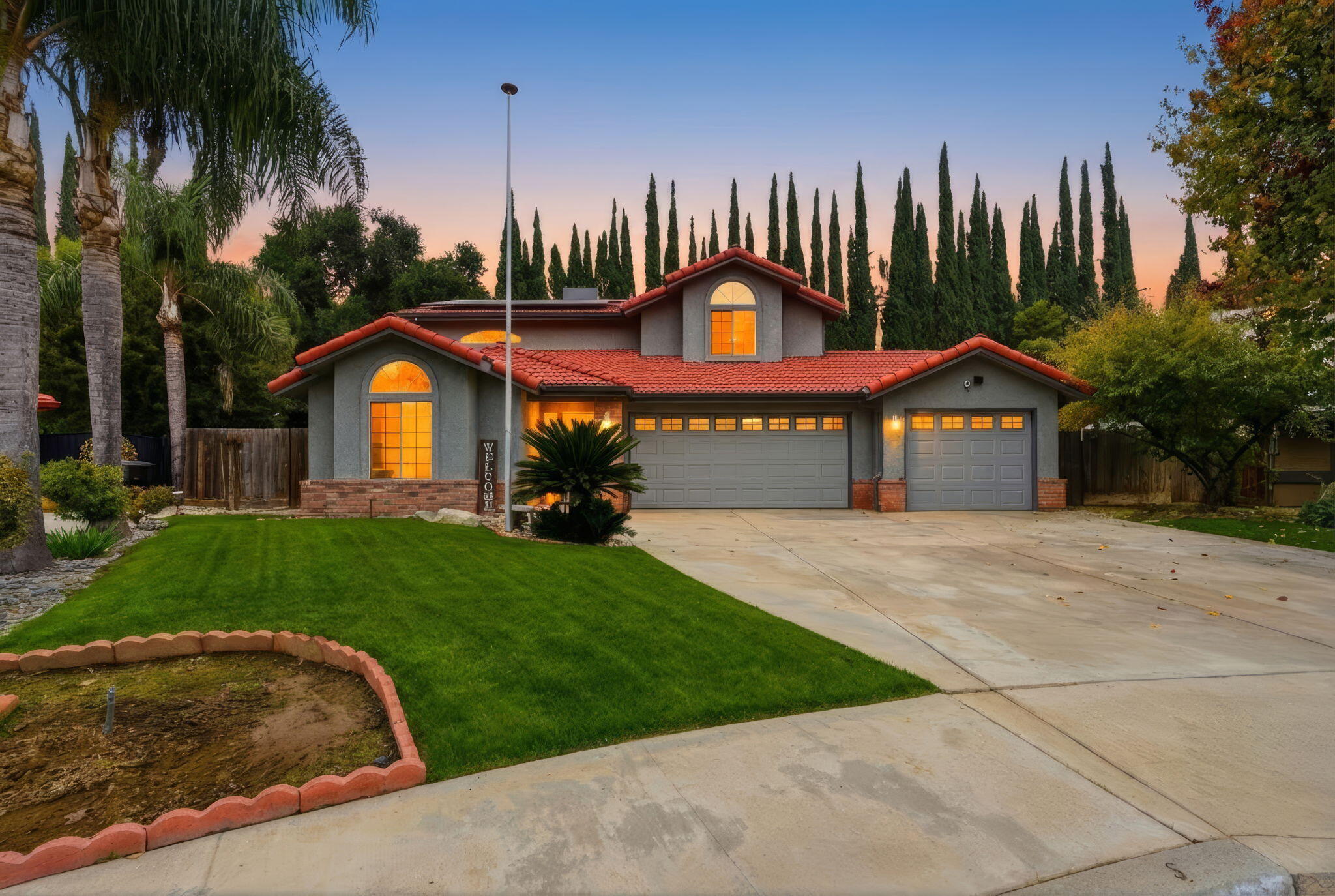 1152 N Noyes Ct, Visalia, CA 93291