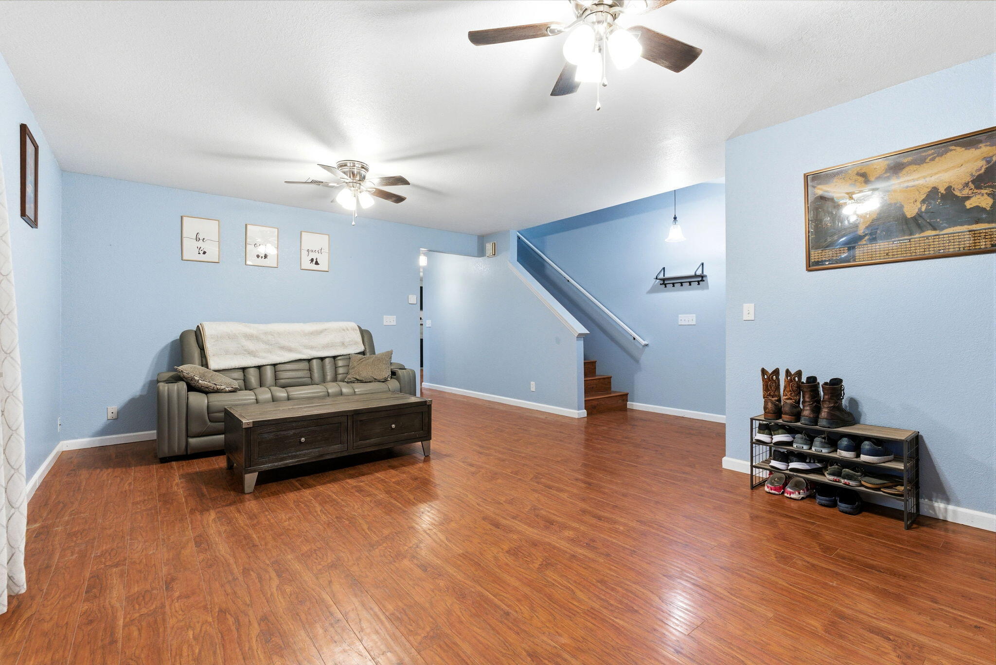 1152 N Noyes Ct, Visalia, CA 93291