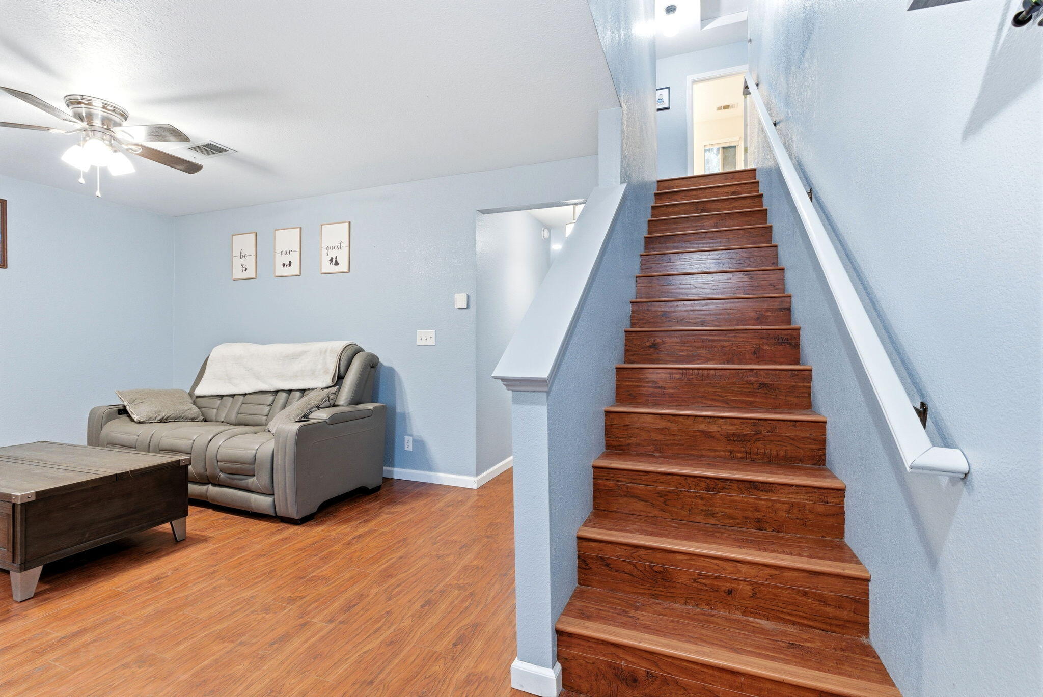 1152 N Noyes Ct, Visalia, CA 93291