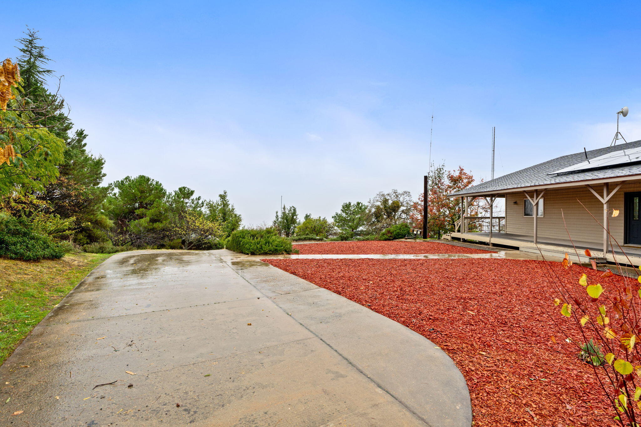 50890 Rosemary Ln Ln, Yokuts Valley, CA 93675