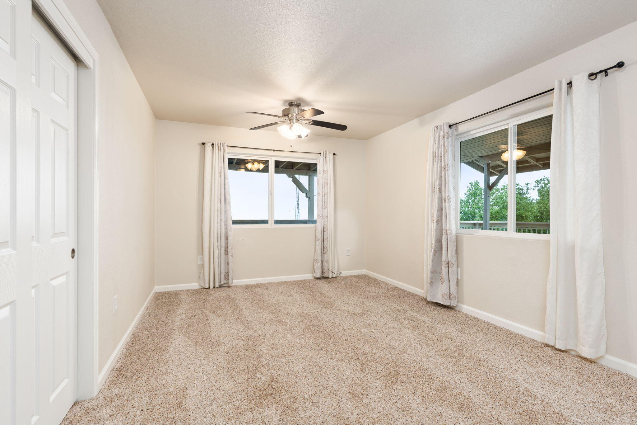 50890 Rosemary Ln Ln, Yokuts Valley, CA 93675