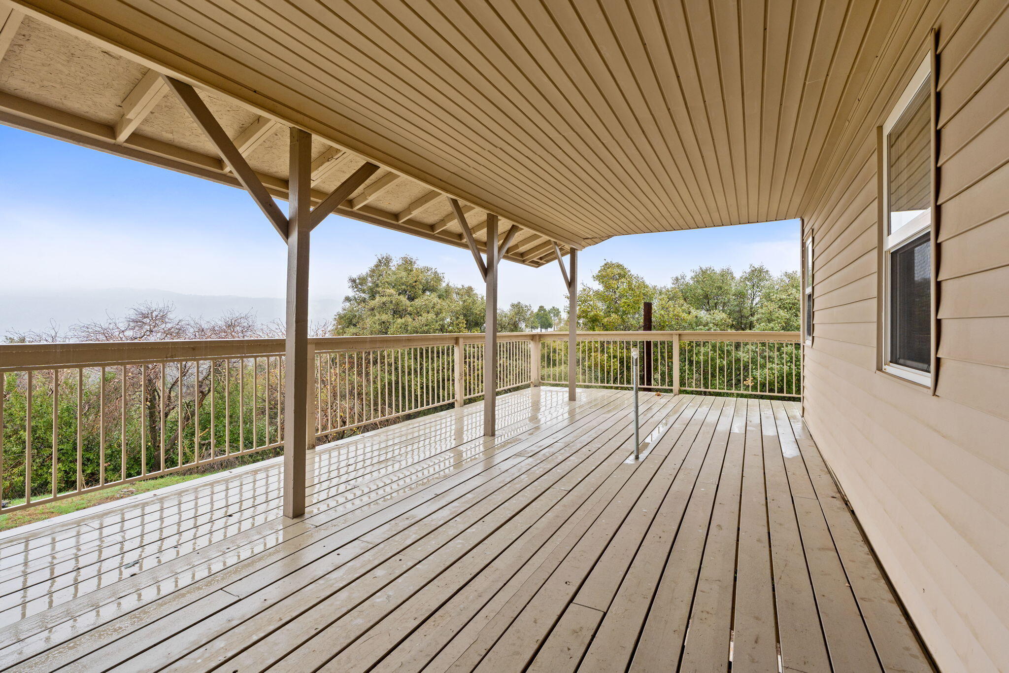 50890 Rosemary Ln Ln, Yokuts Valley, CA 93675