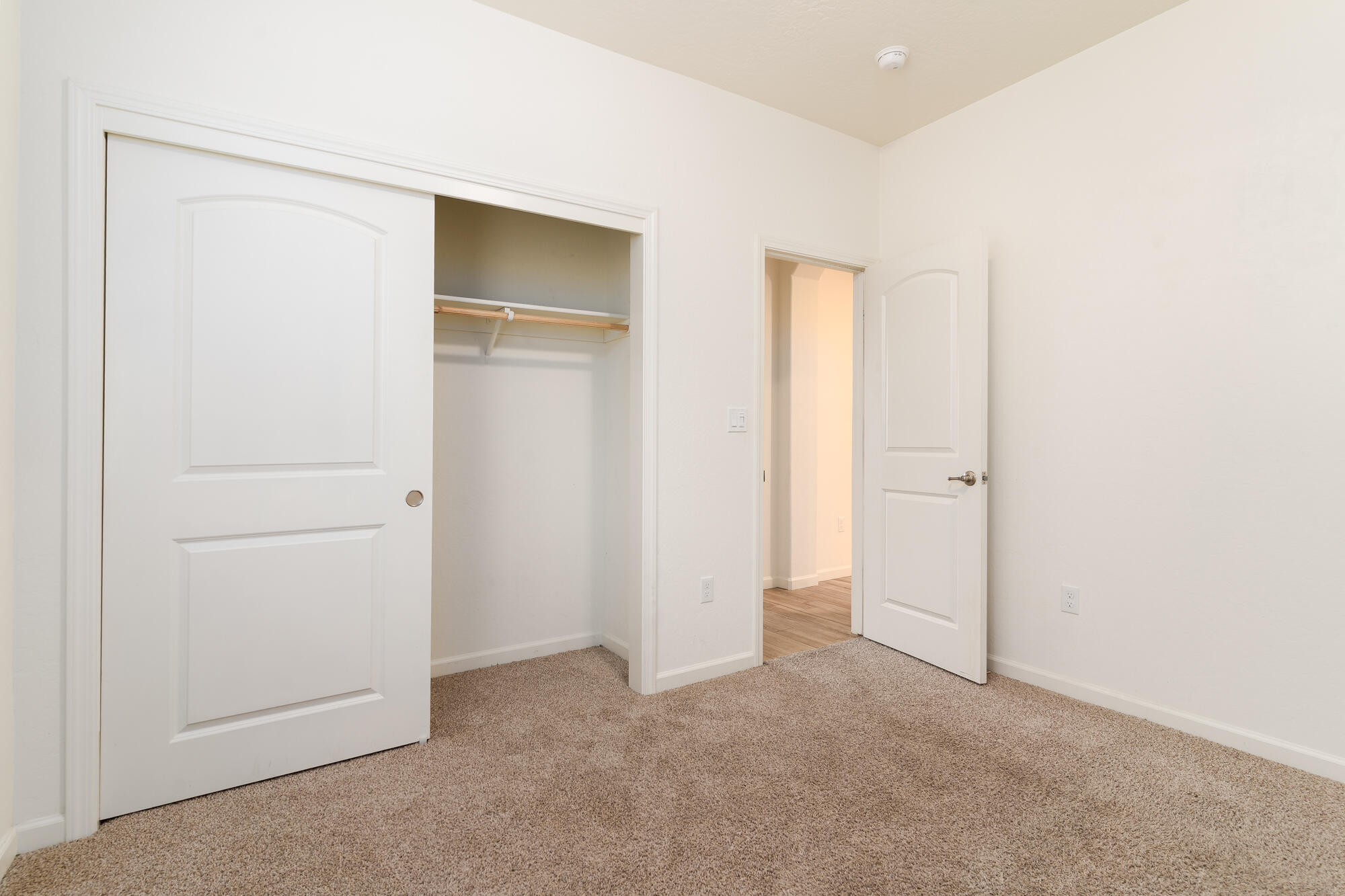 3224 Dorset St, Tulare, CA 93274