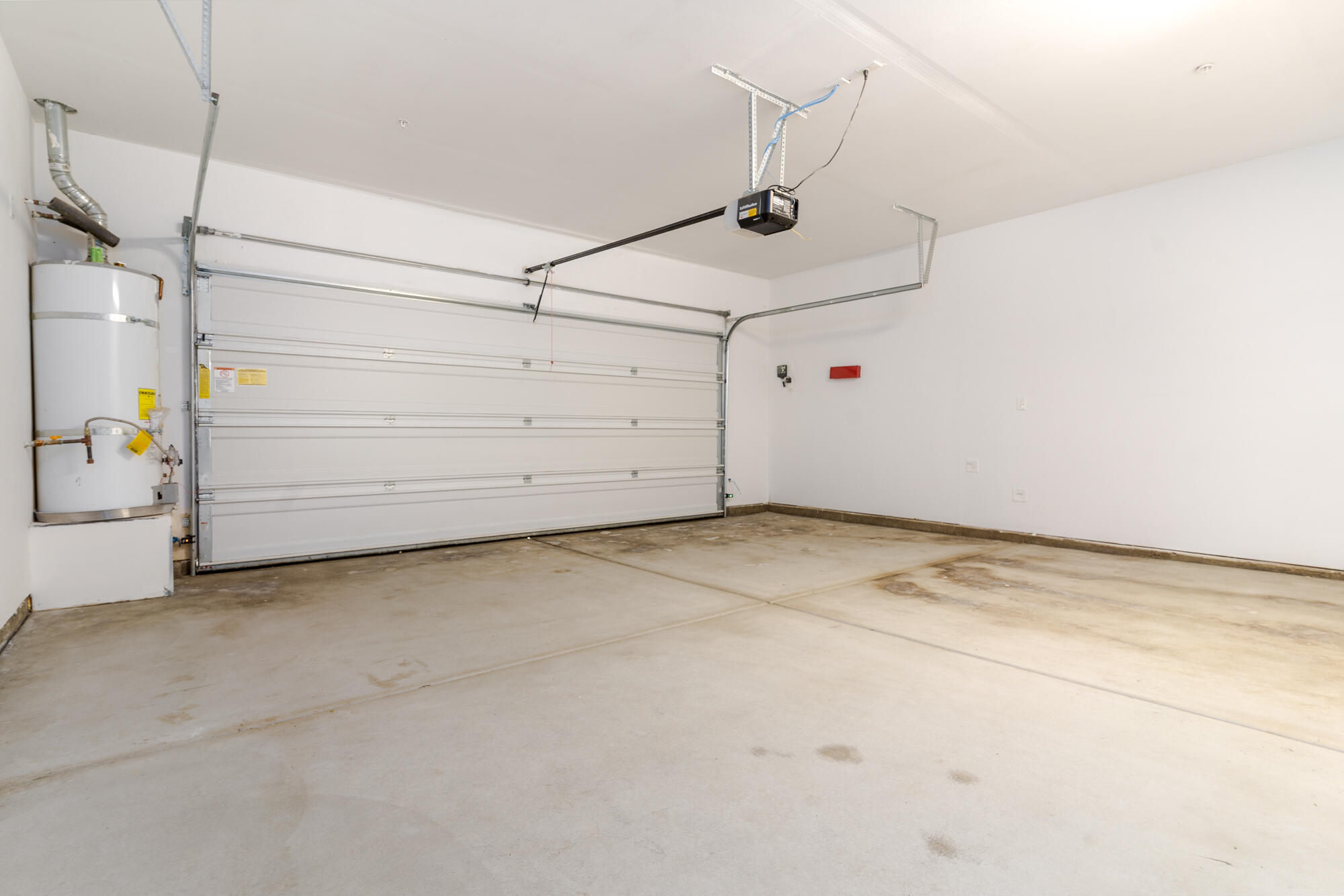 3224 Dorset St, Tulare, CA 93274