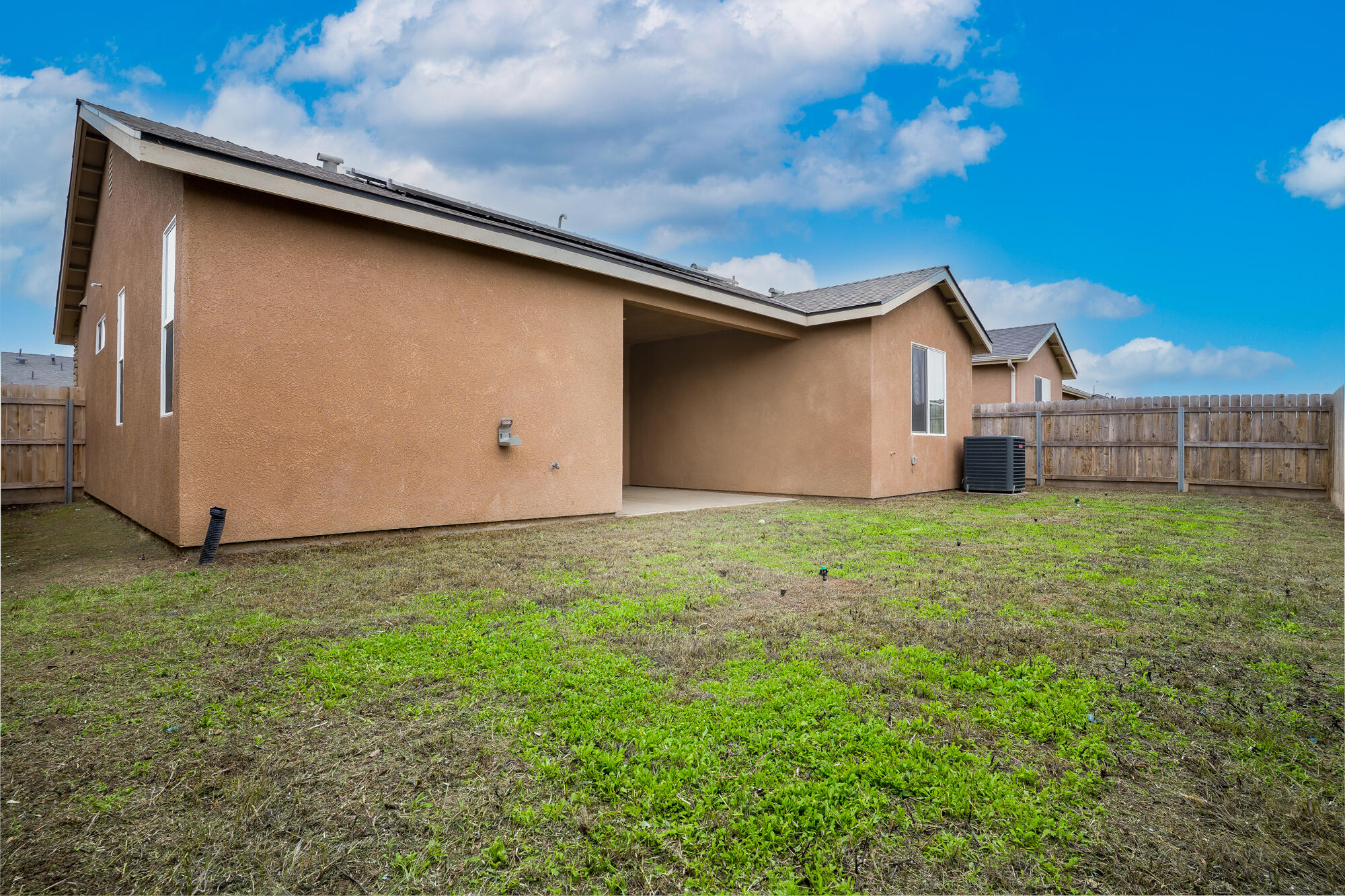 3224 Dorset St, Tulare, CA 93274