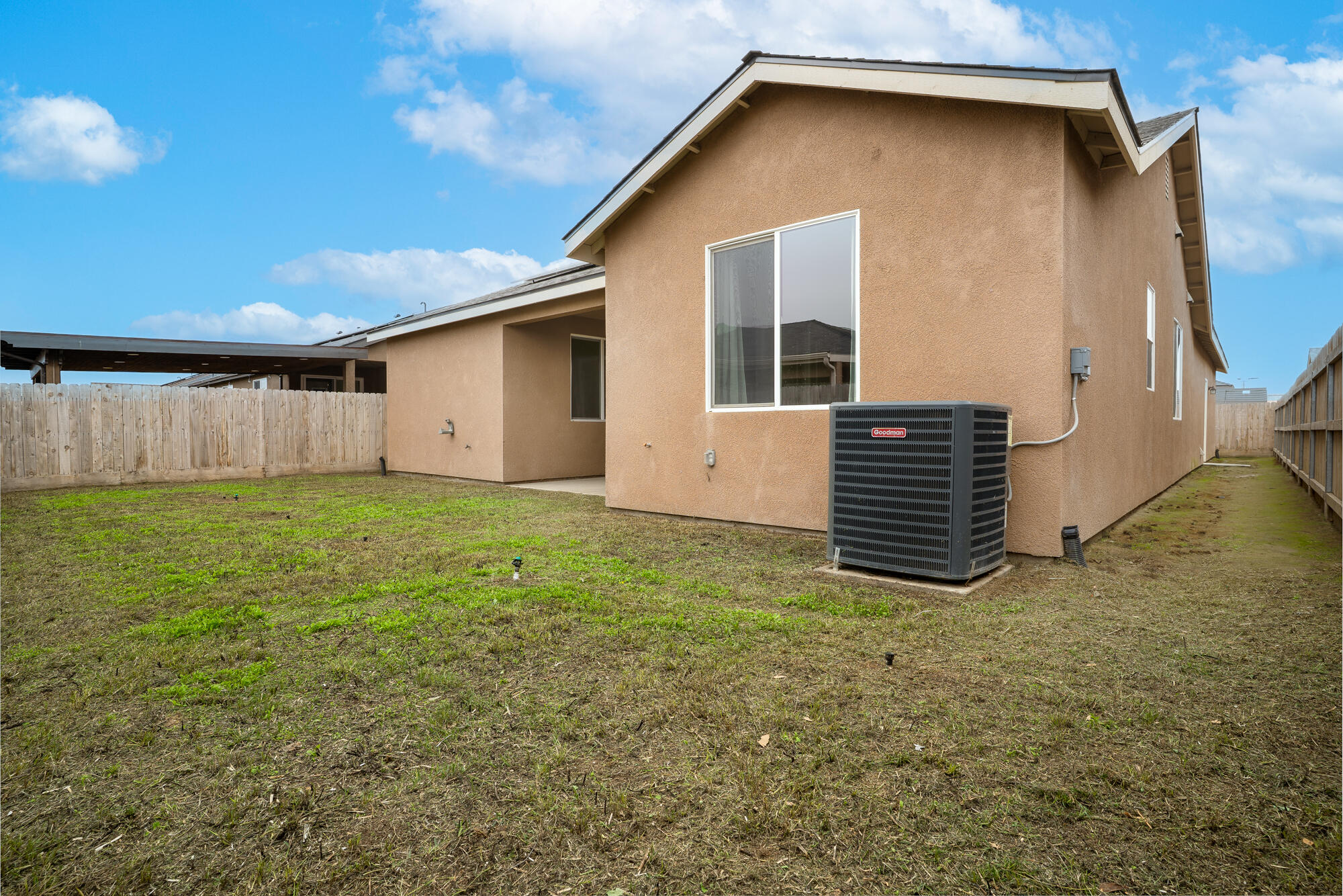 3224 Dorset St, Tulare, CA 93274