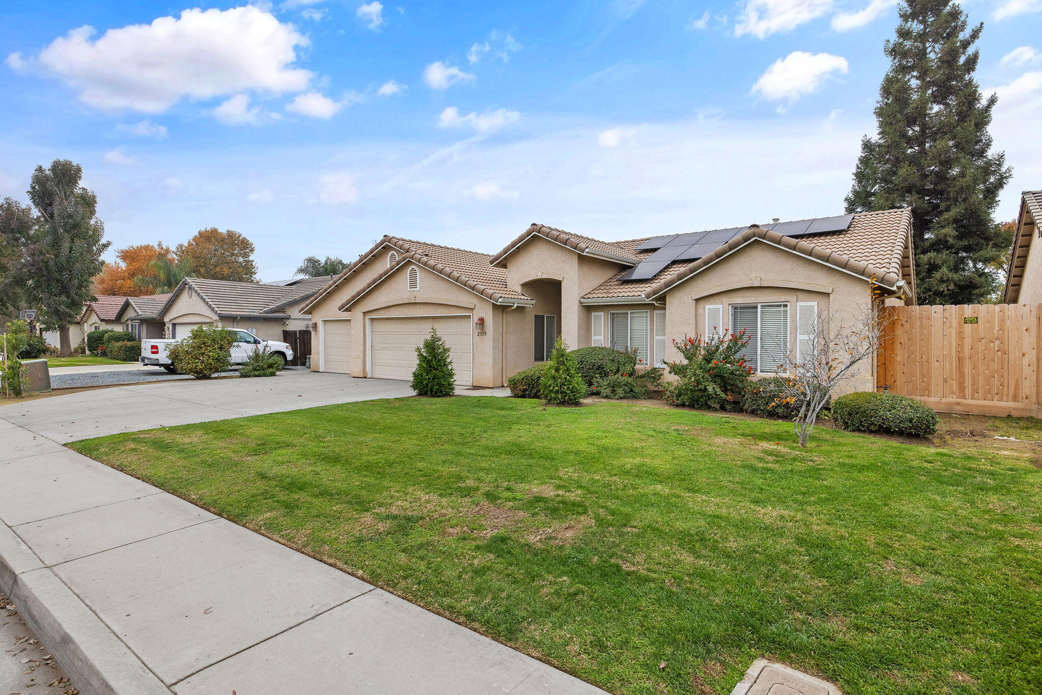 2318 E Cherry Ave, Visalia, CA 93292