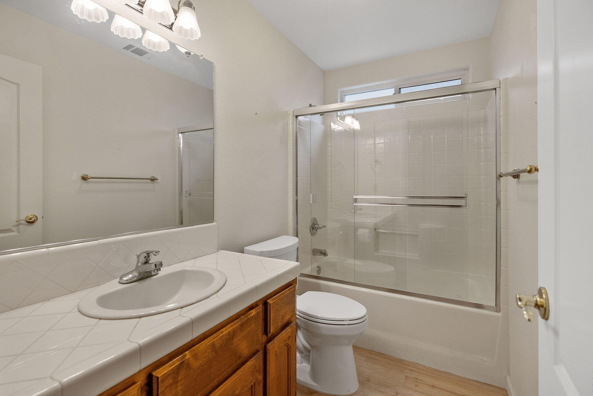 2318 E Cherry Ave, Visalia, CA 93292