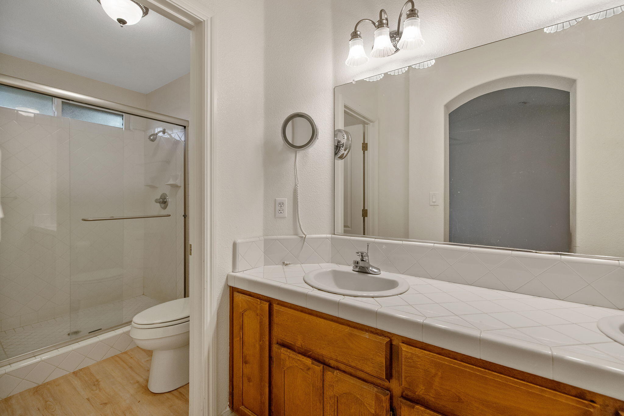 2318 E Cherry Ave, Visalia, CA 93292