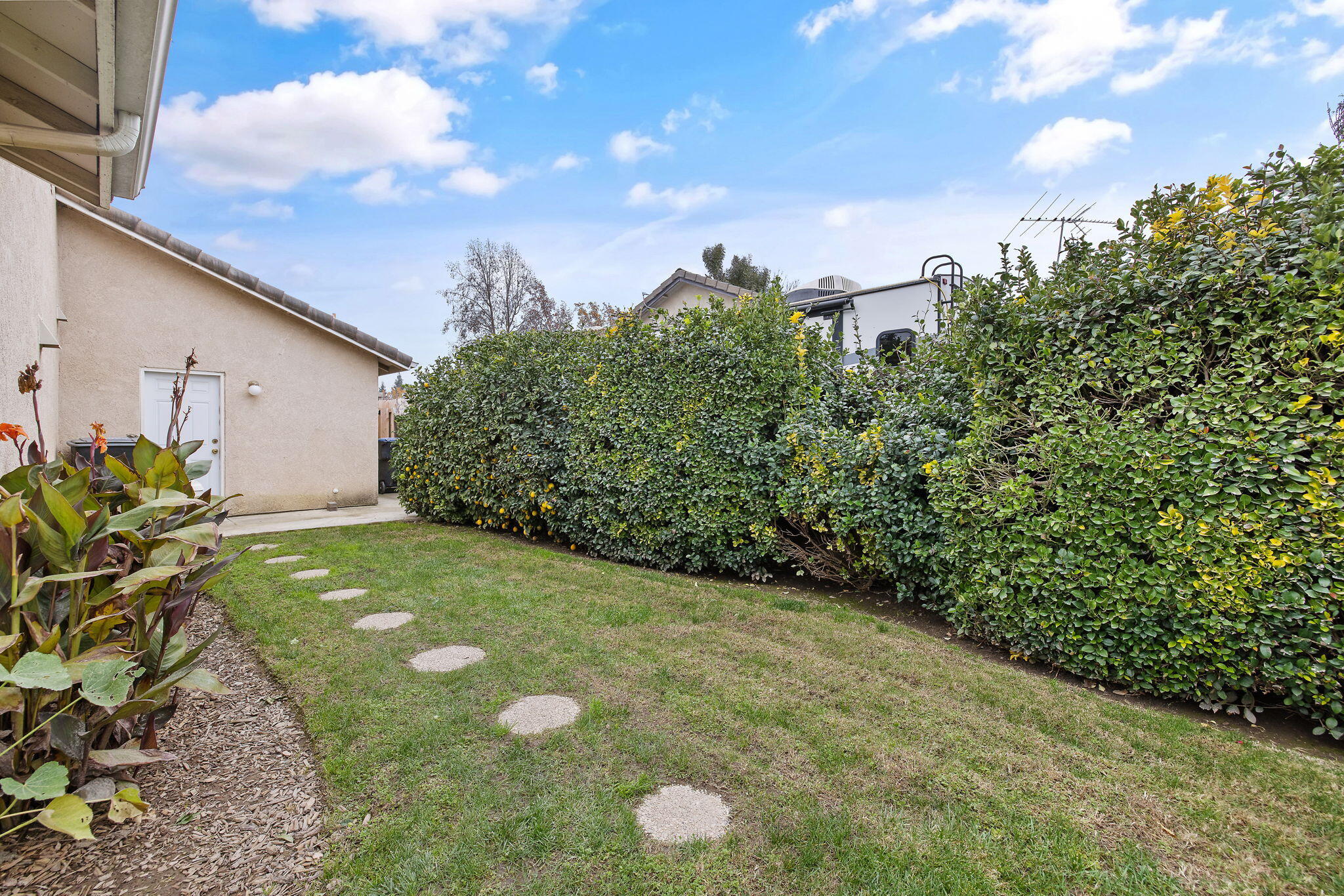 2318 E Cherry Ave, Visalia, CA 93292