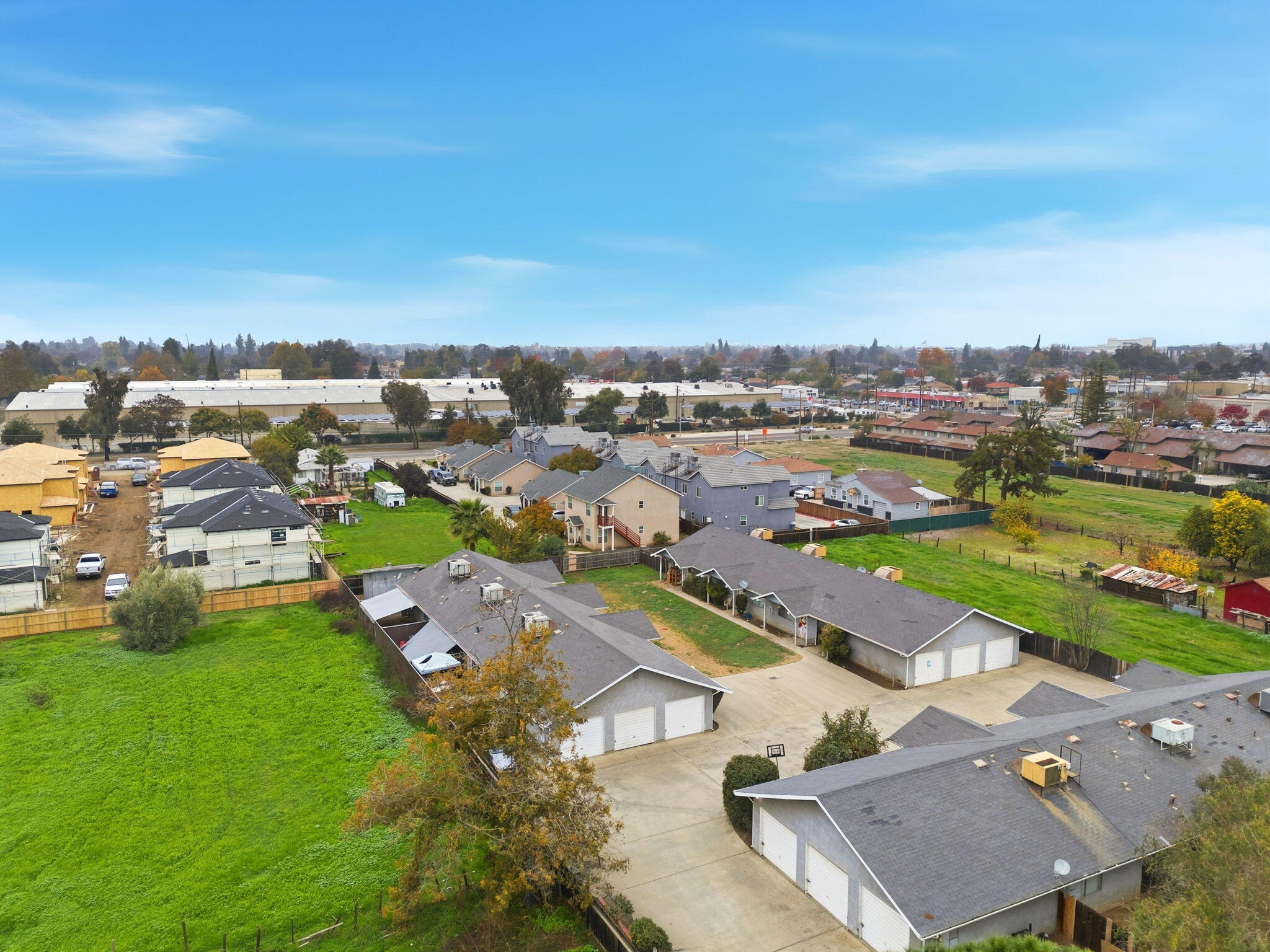 1349 S Liberty St, Visalia, CA 93292