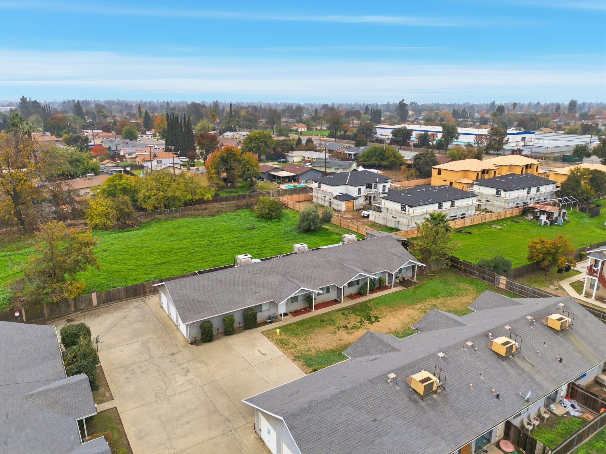 1349 S Liberty St, Visalia, CA 93292