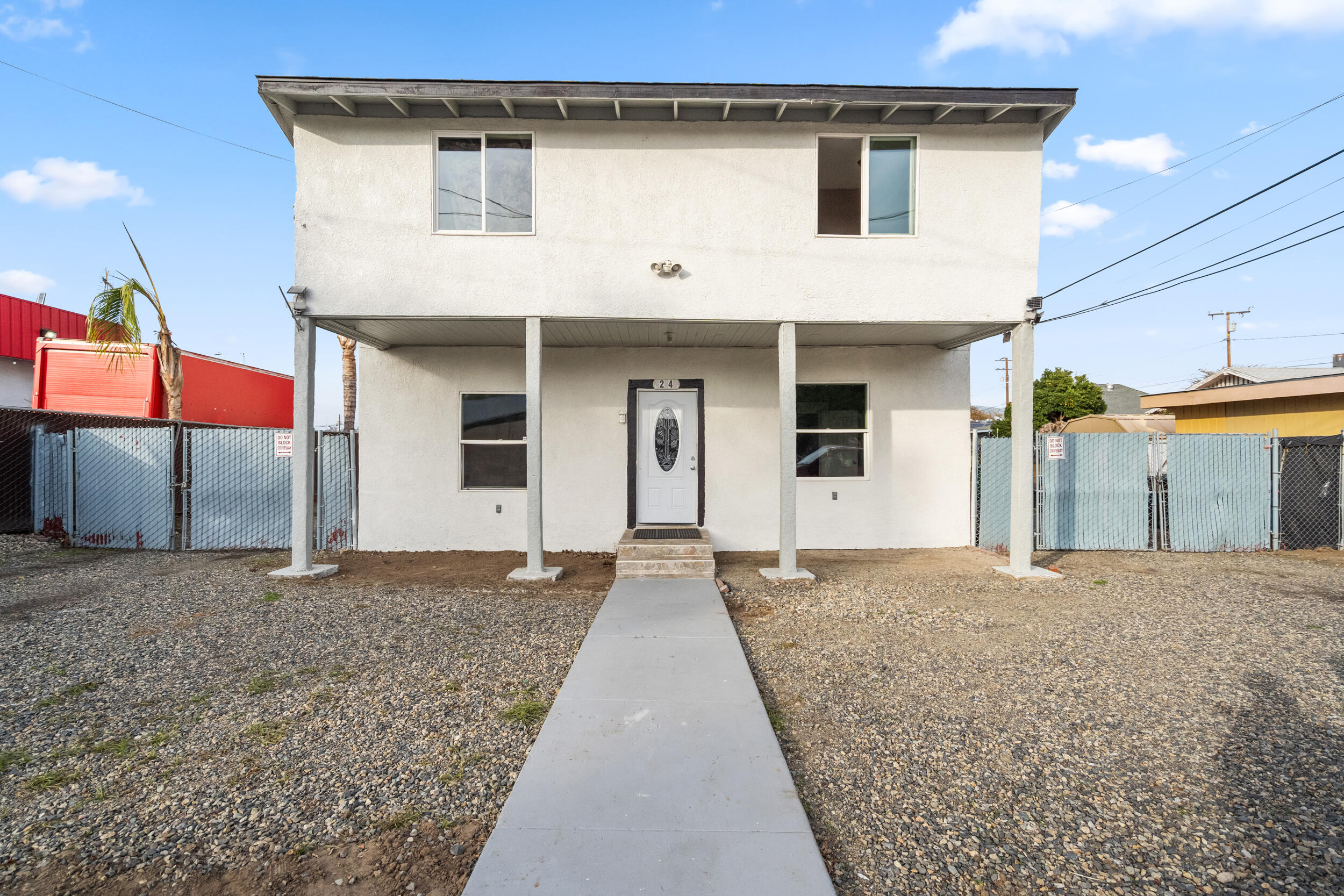 24 E School Ave #4, Porterville, CA 93257