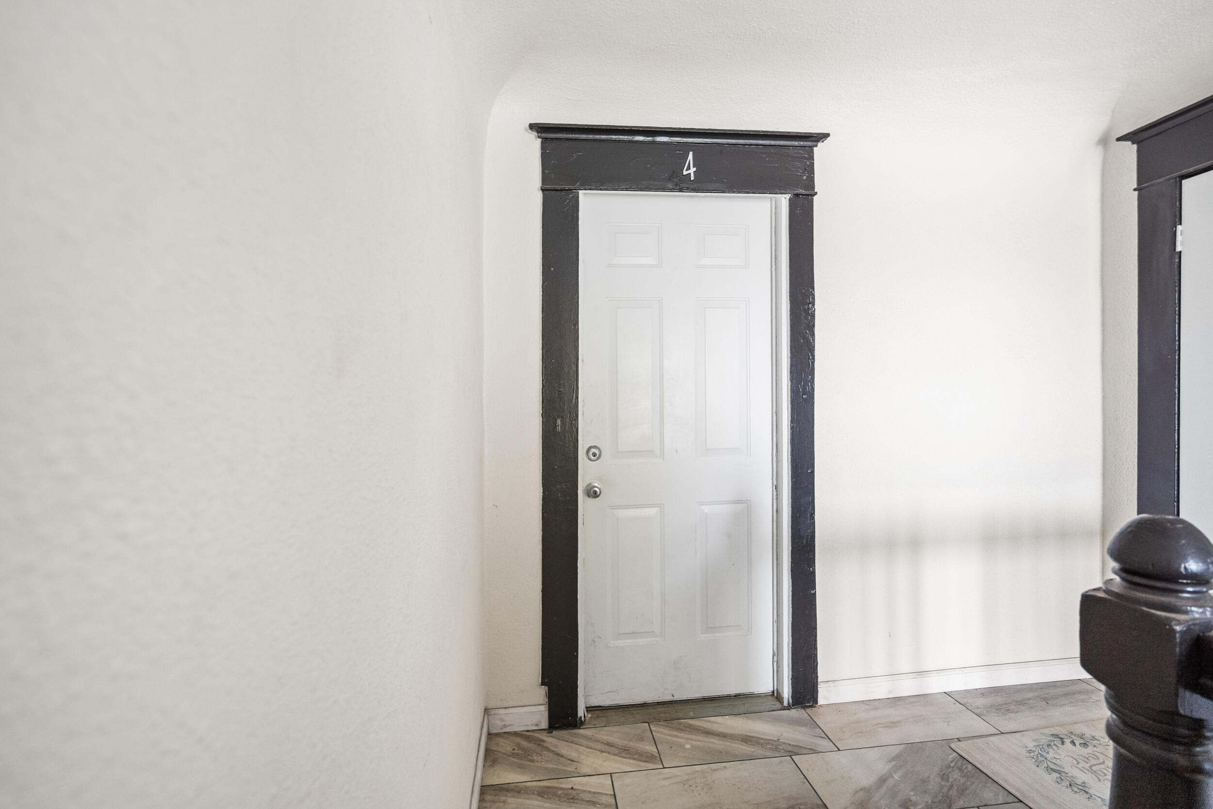 24 E School Ave #4, Porterville, CA 93257