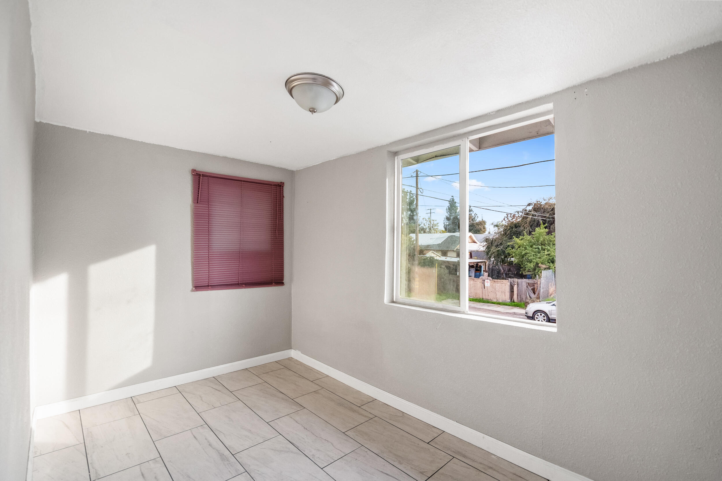 24 E School Ave #4, Porterville, CA 93257