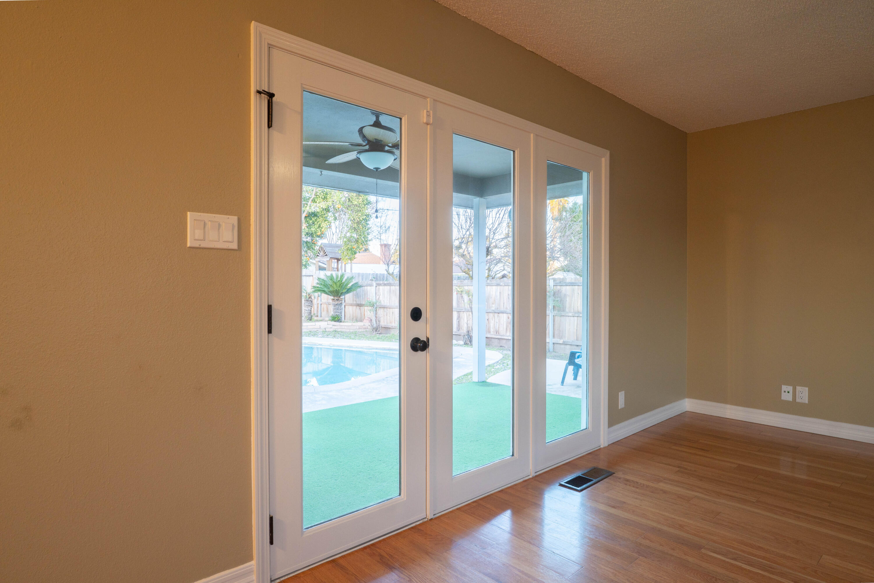 3130 W Vassar Ave, Visalia, CA 93277