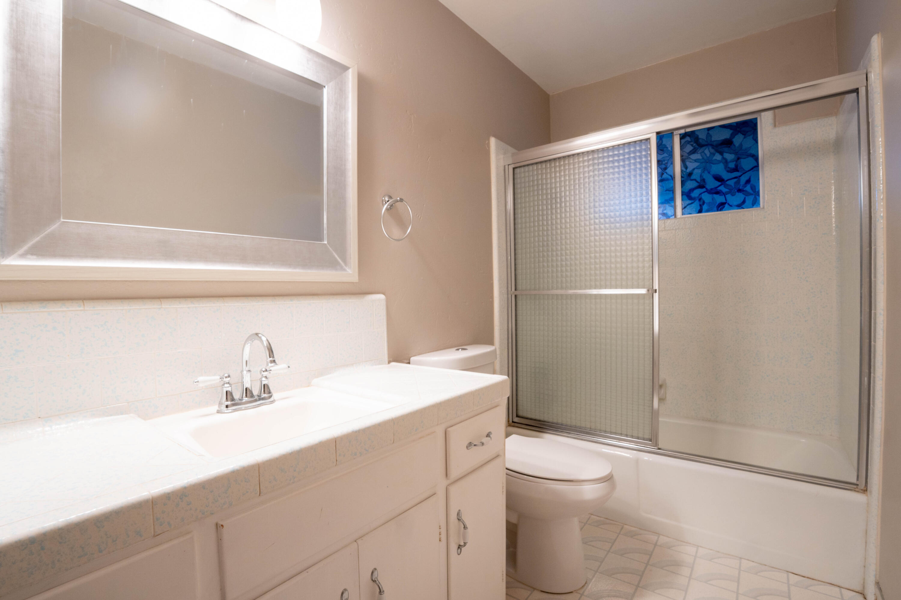 3130 W Vassar Ave, Visalia, CA 93277