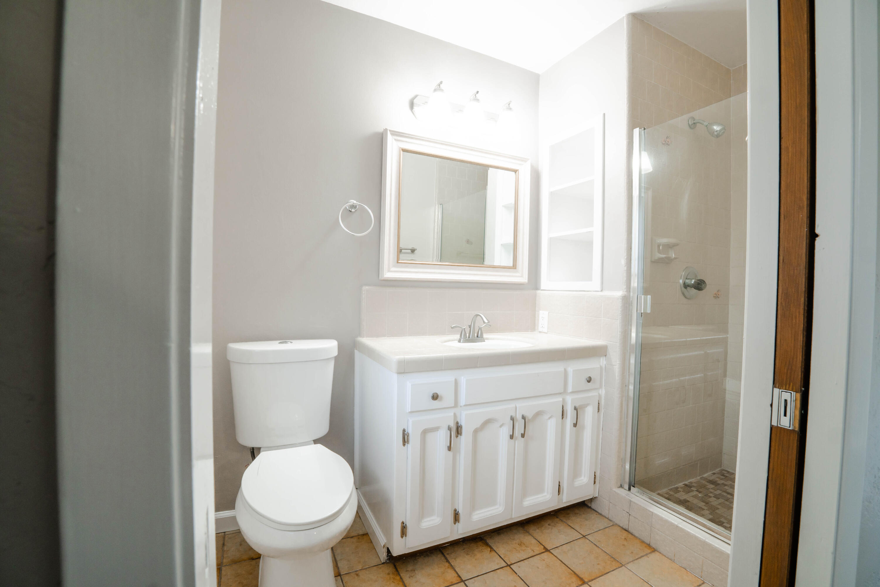 3130 W Vassar Ave, Visalia, CA 93277