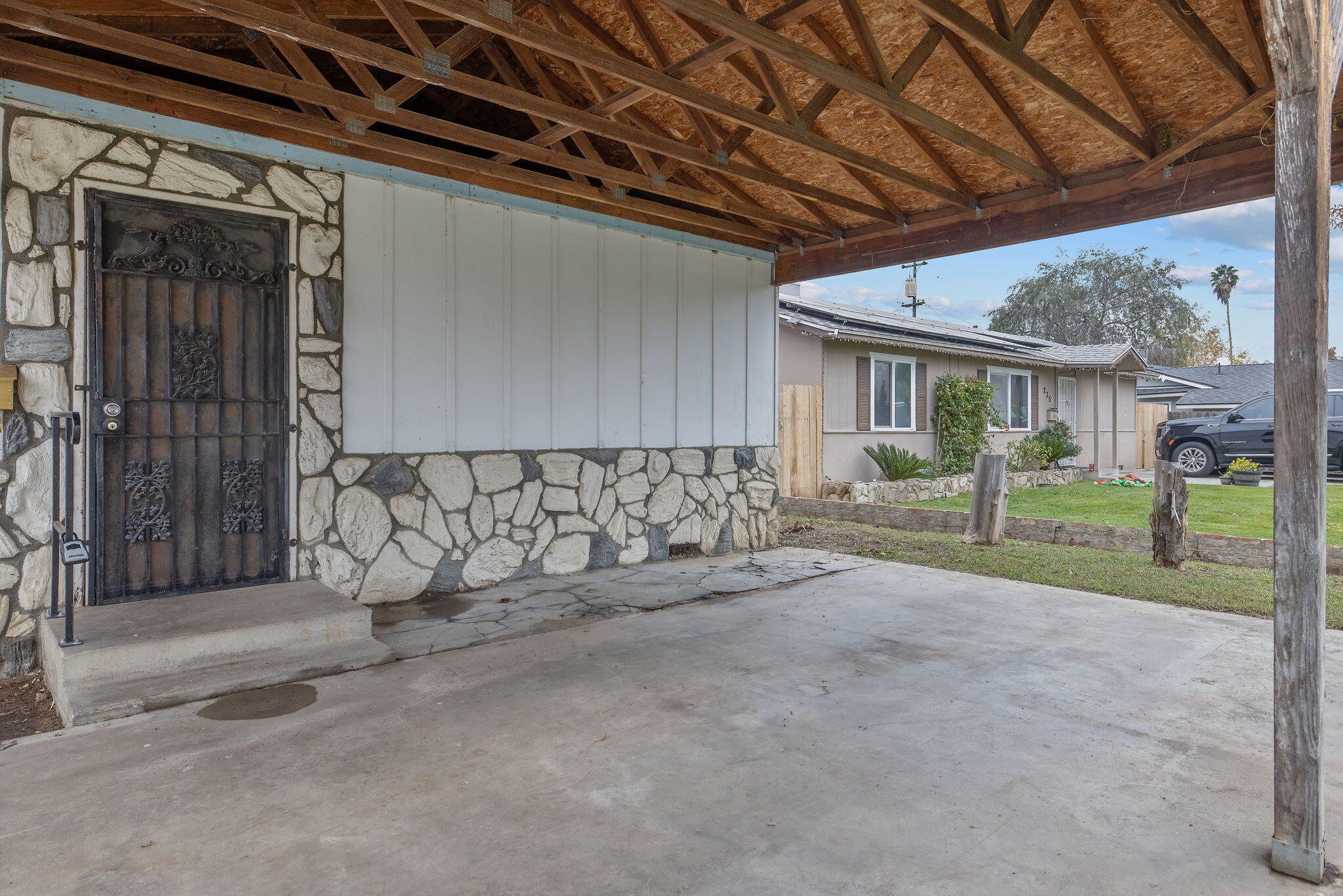 215 Lombardy Ln, Lemoore, CA 93245