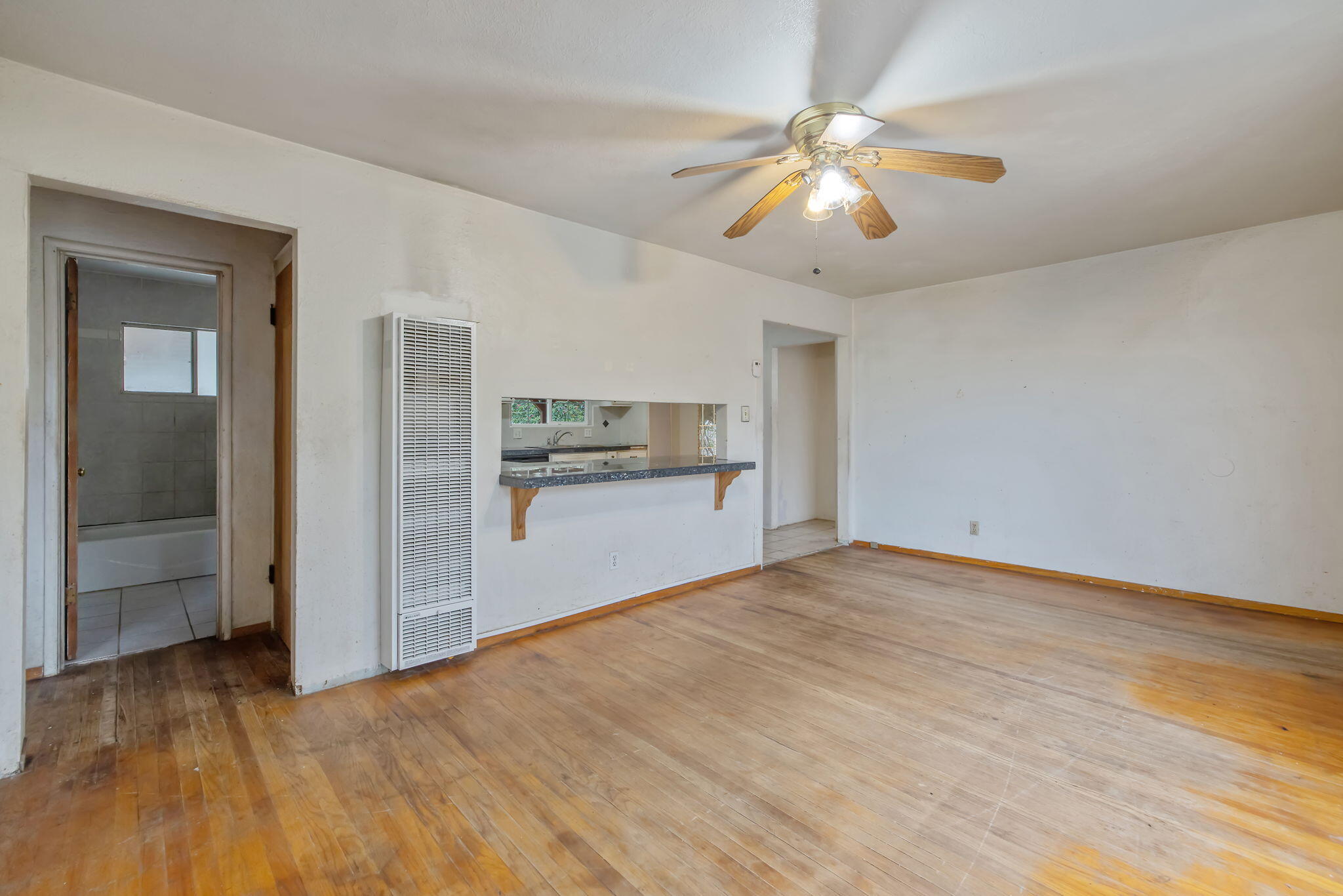 215 Lombardy Ln, Lemoore, CA 93245