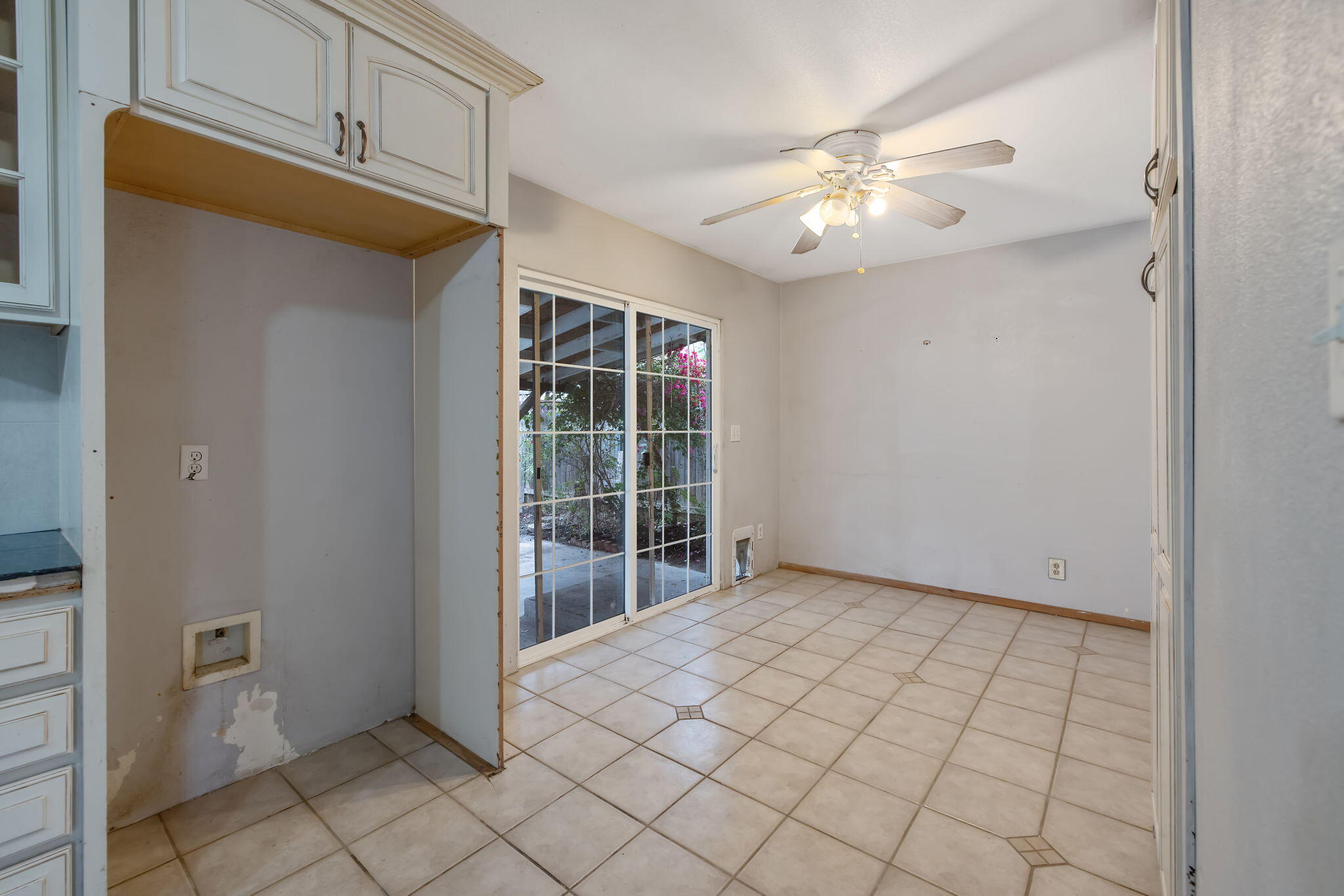 215 Lombardy Ln, Lemoore, CA 93245