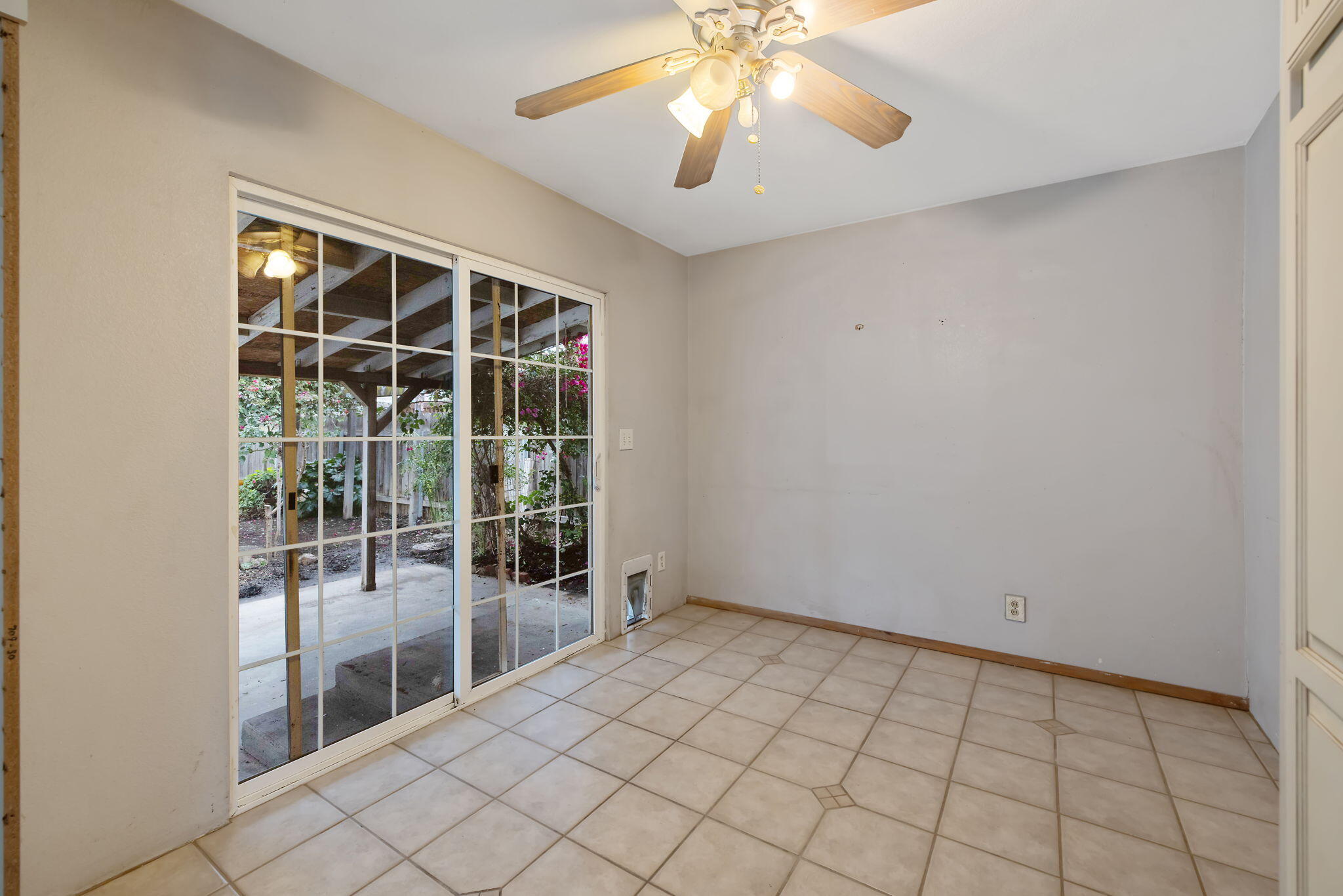 215 Lombardy Ln, Lemoore, CA 93245