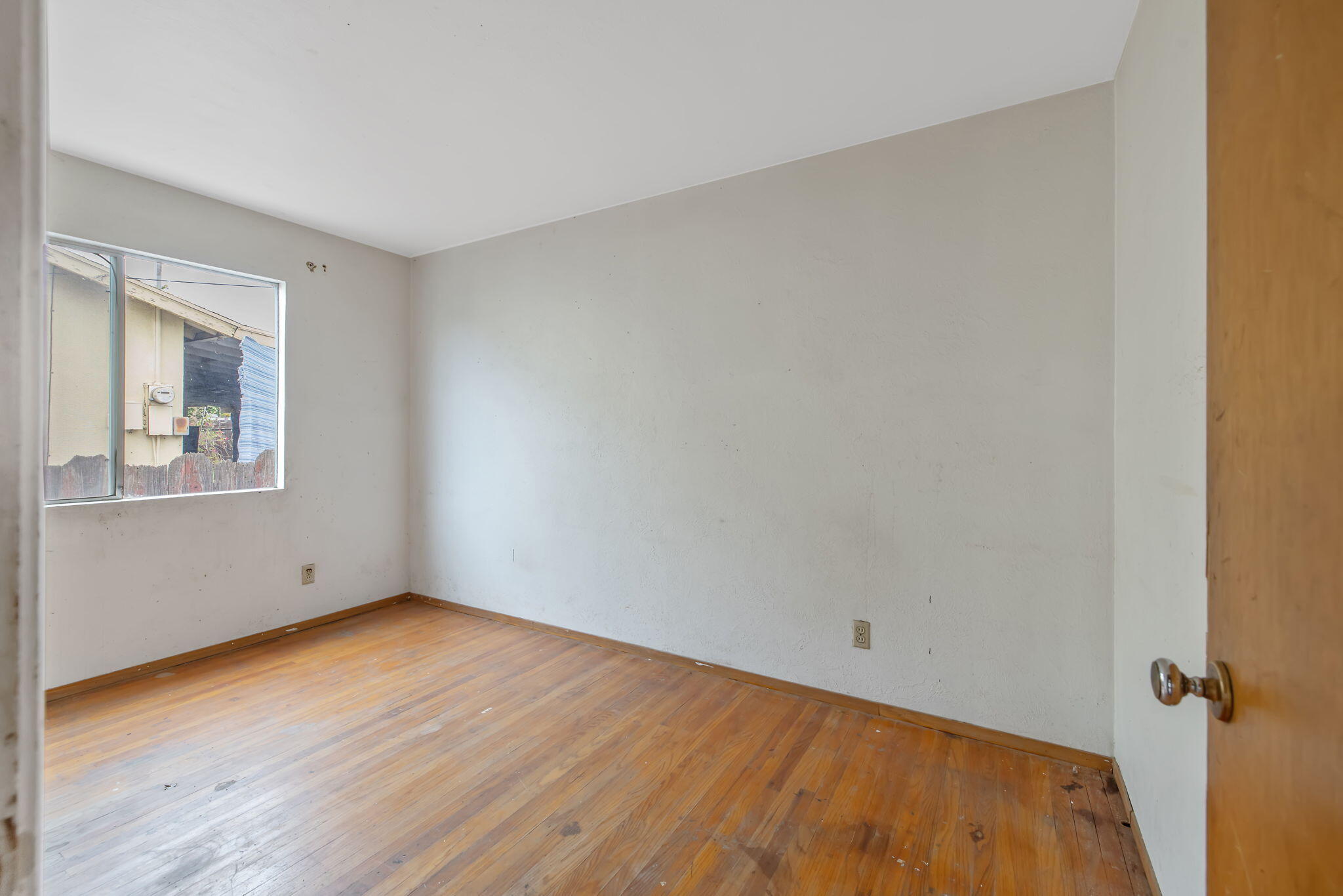 215 Lombardy Ln, Lemoore, CA 93245