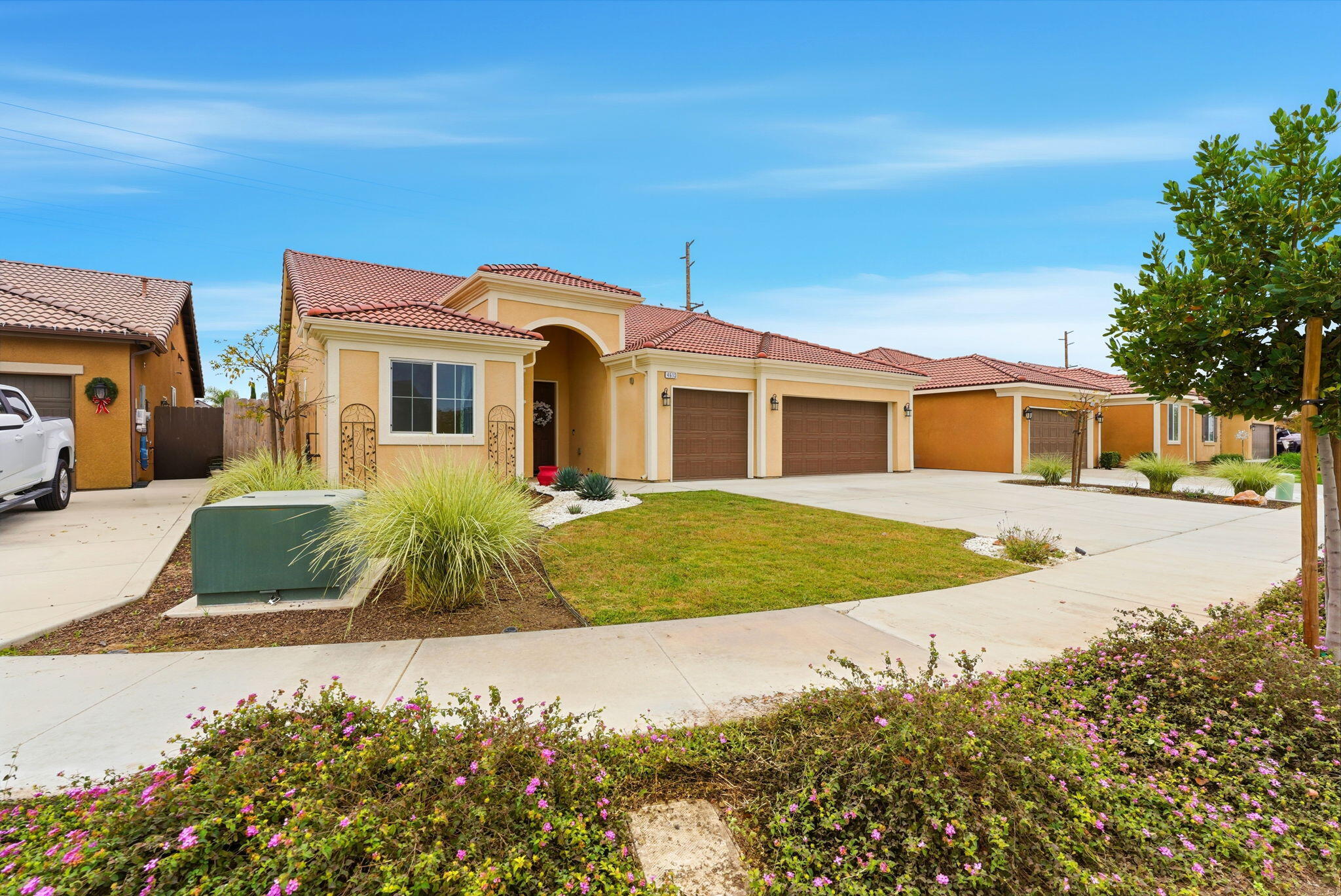 4613 W Payson Ct, Visalia, CA 93291